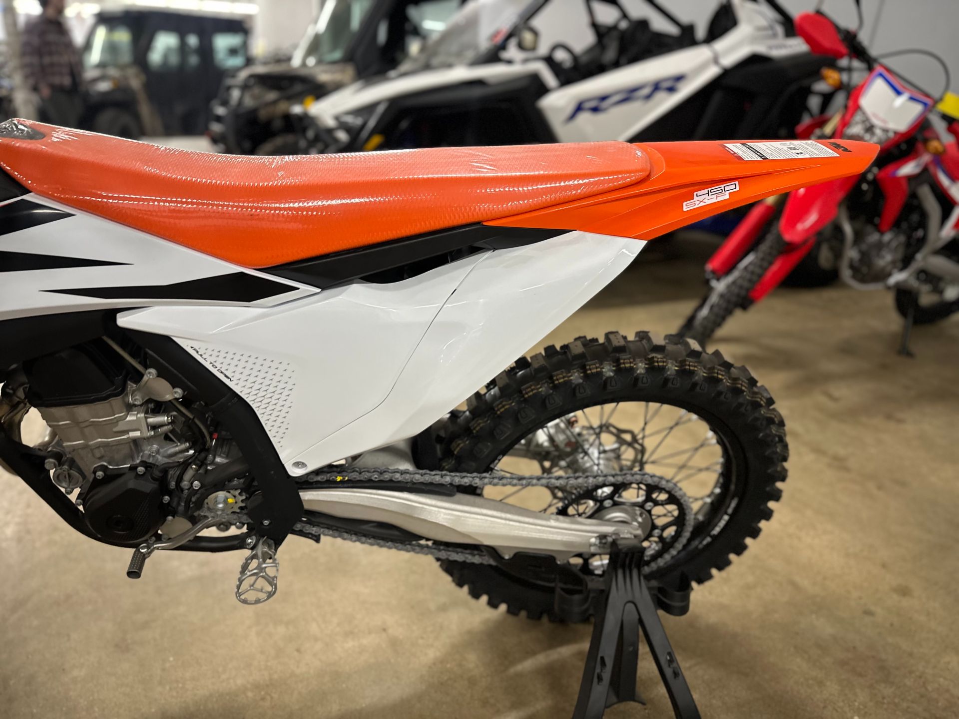 2024 KTM 450 SX-F in Columbia, Tennessee - Photo 3