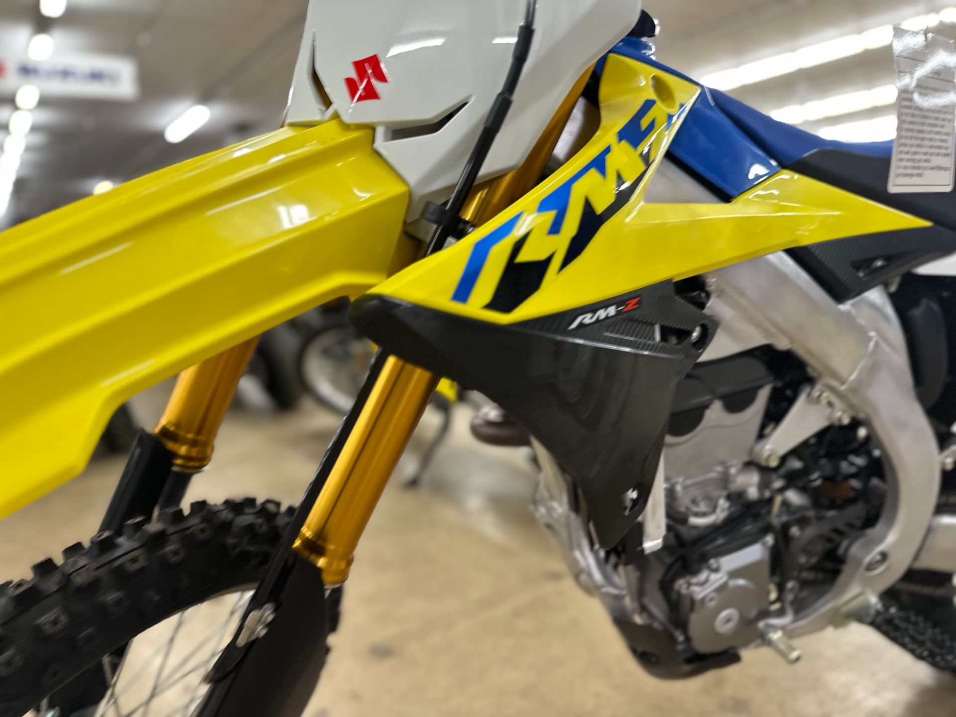 2025 Suzuki RM-Z450 in Columbia, Tennessee - Photo 3