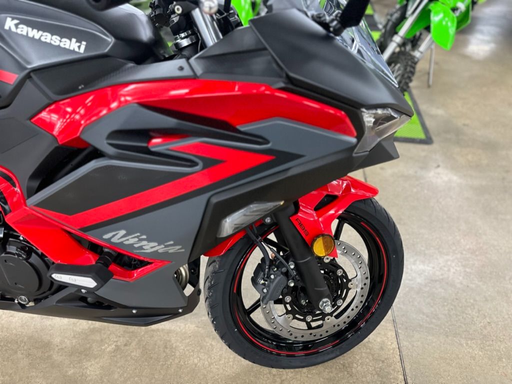 2025 Kawasaki Ninja 500 ABS in Columbia, Tennessee - Photo 8