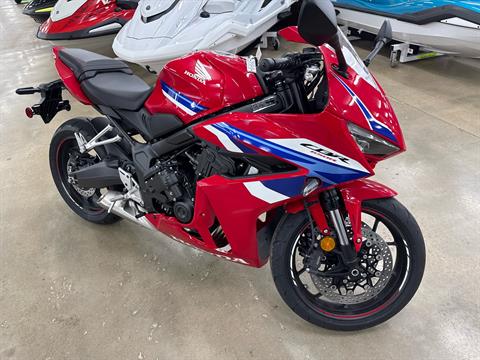 2026 Honda CBR650R E-Clutch