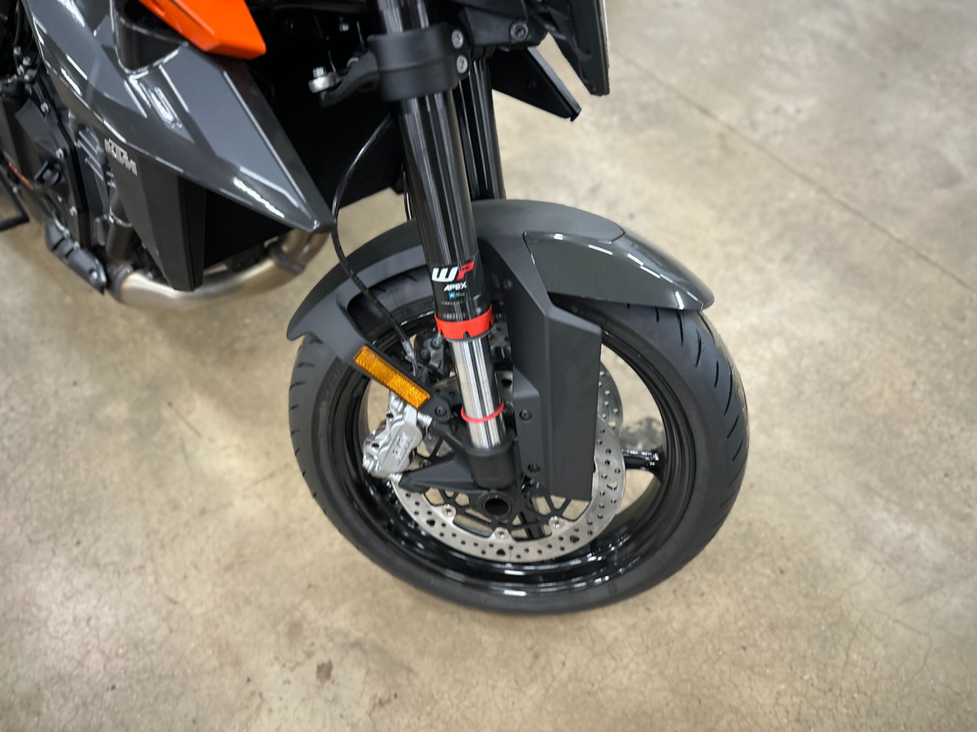 2024 KTM 990 Duke in Columbia, Tennessee - Photo 6