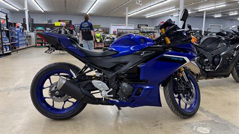 2025 Yamaha YZF-R3 — photo 1 of 5