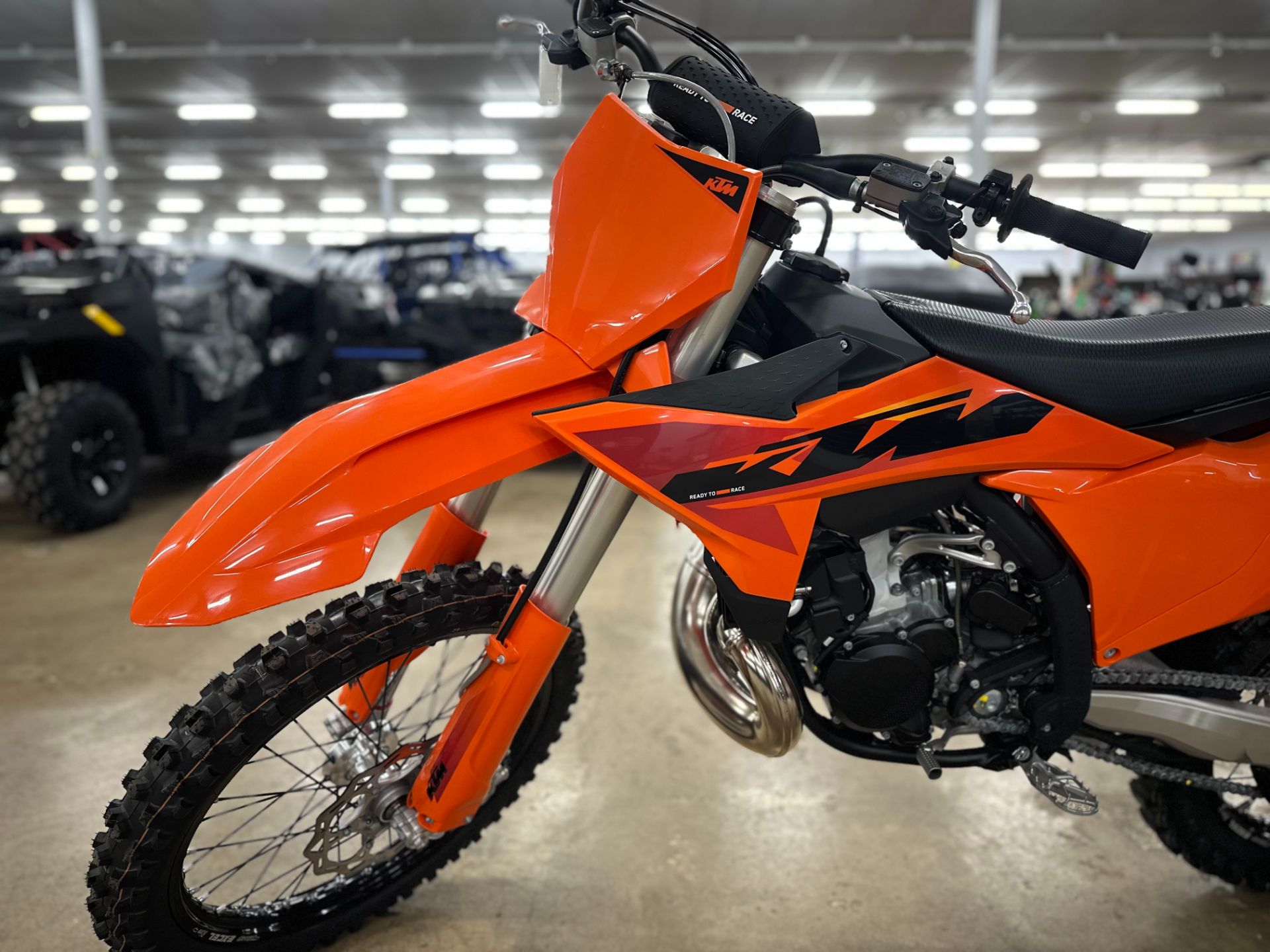 2025 KTM 250 SX in Columbia, Tennessee - Photo 2