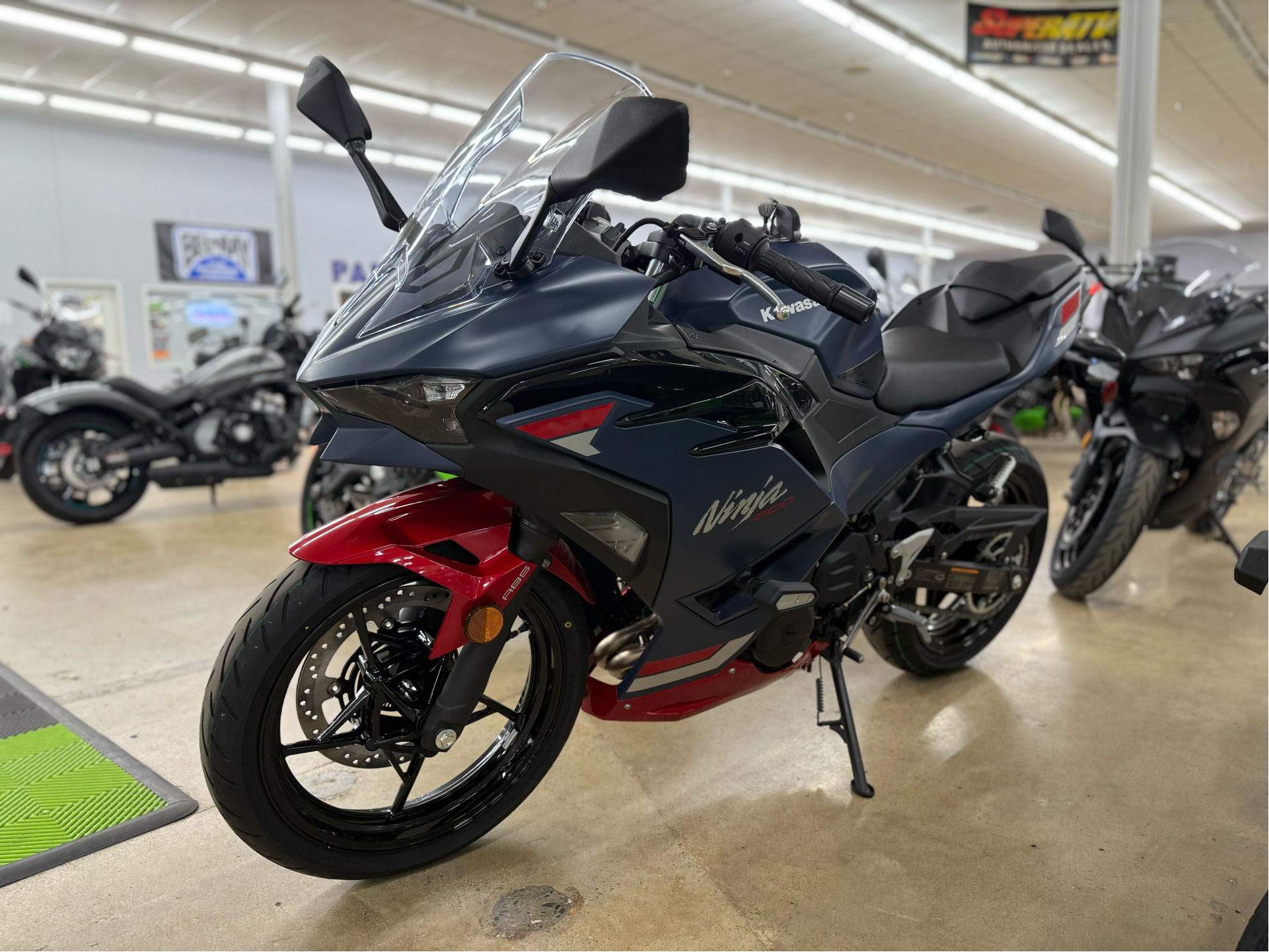2026 Kawasaki Ninja® 500 SE ABS