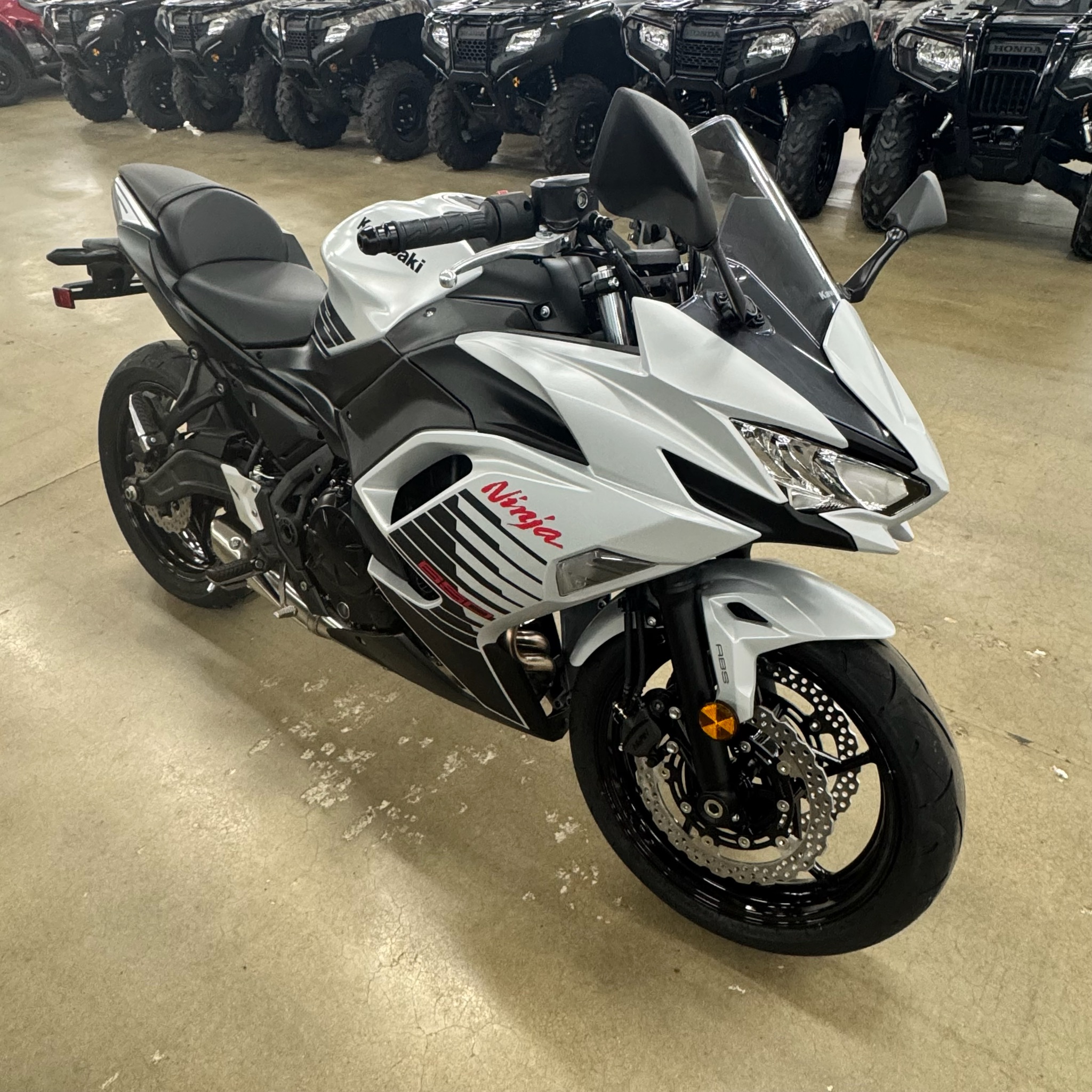 2026 Kawasaki Ninja® 650 ABS