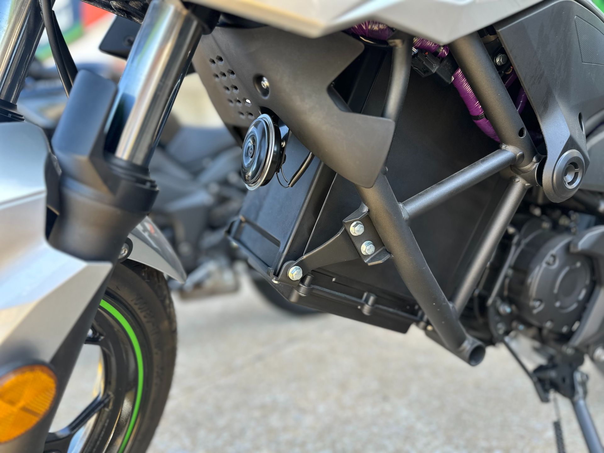 New 2024 Kawasaki Z e-1 ABS, Columbia TN | Specs, Price, Photos