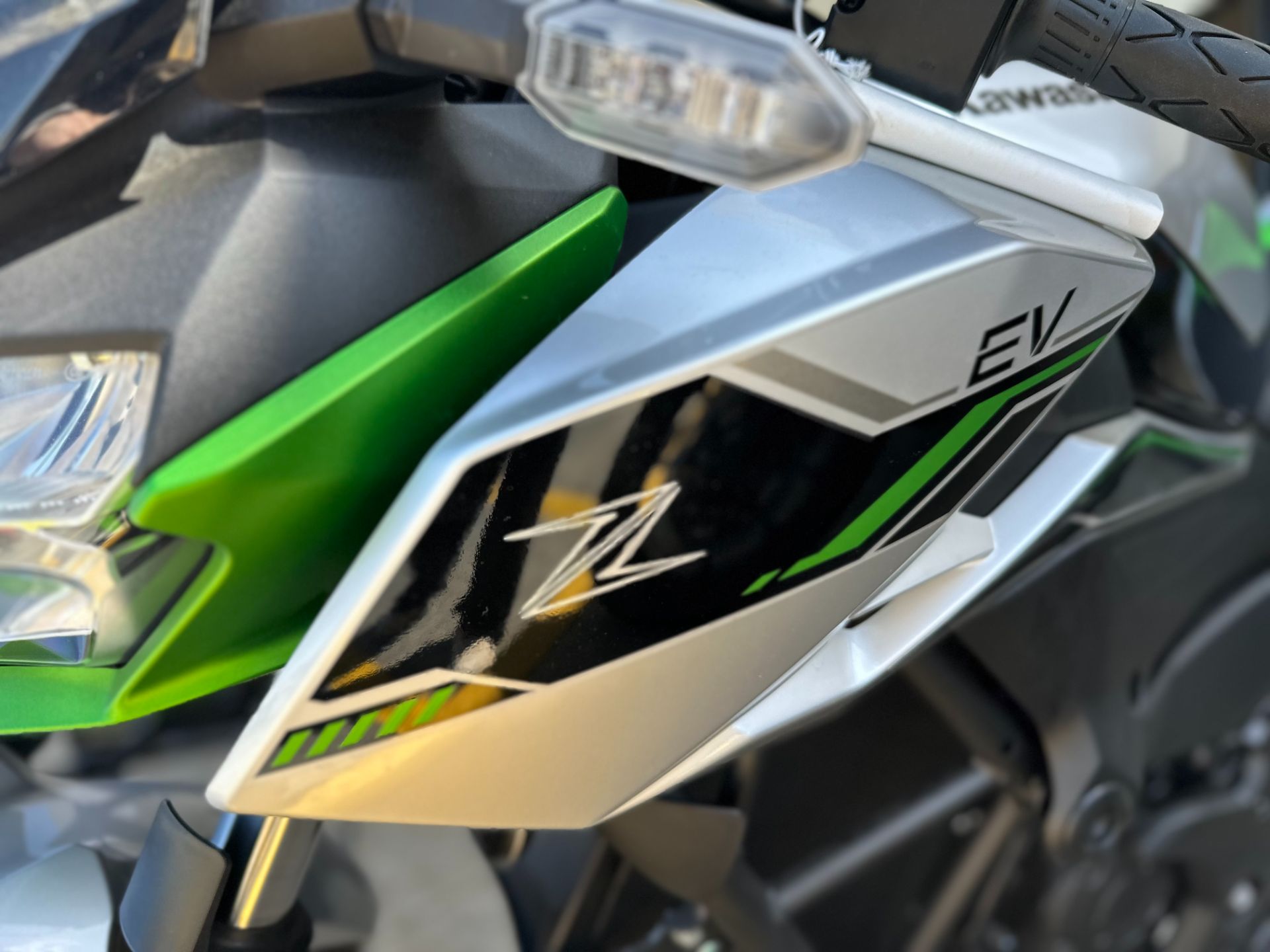 New 2024 Kawasaki Z e-1 ABS, Columbia TN | Specs, Price, Photos