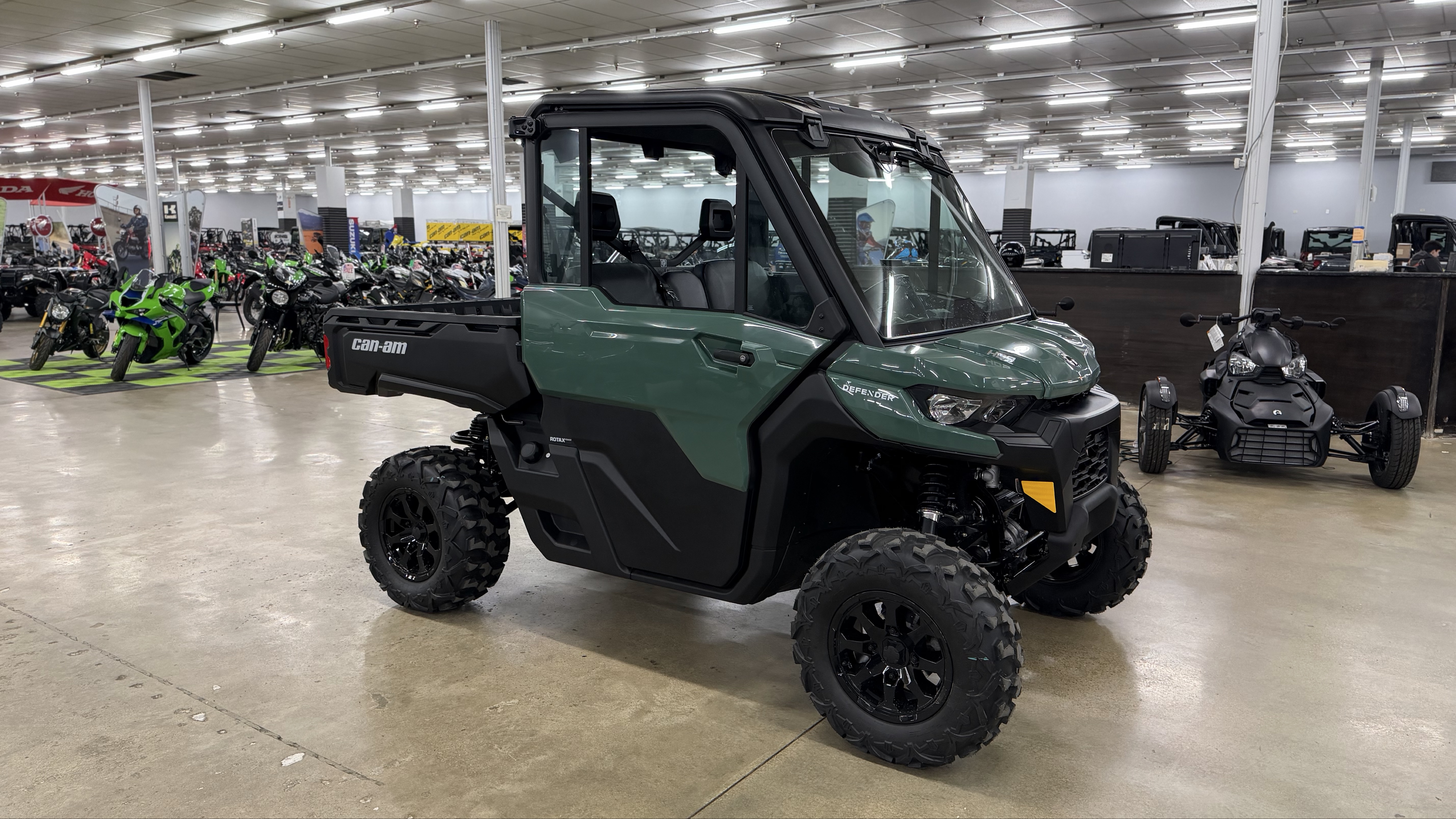 2026 Can-Am Defender DPS CAB