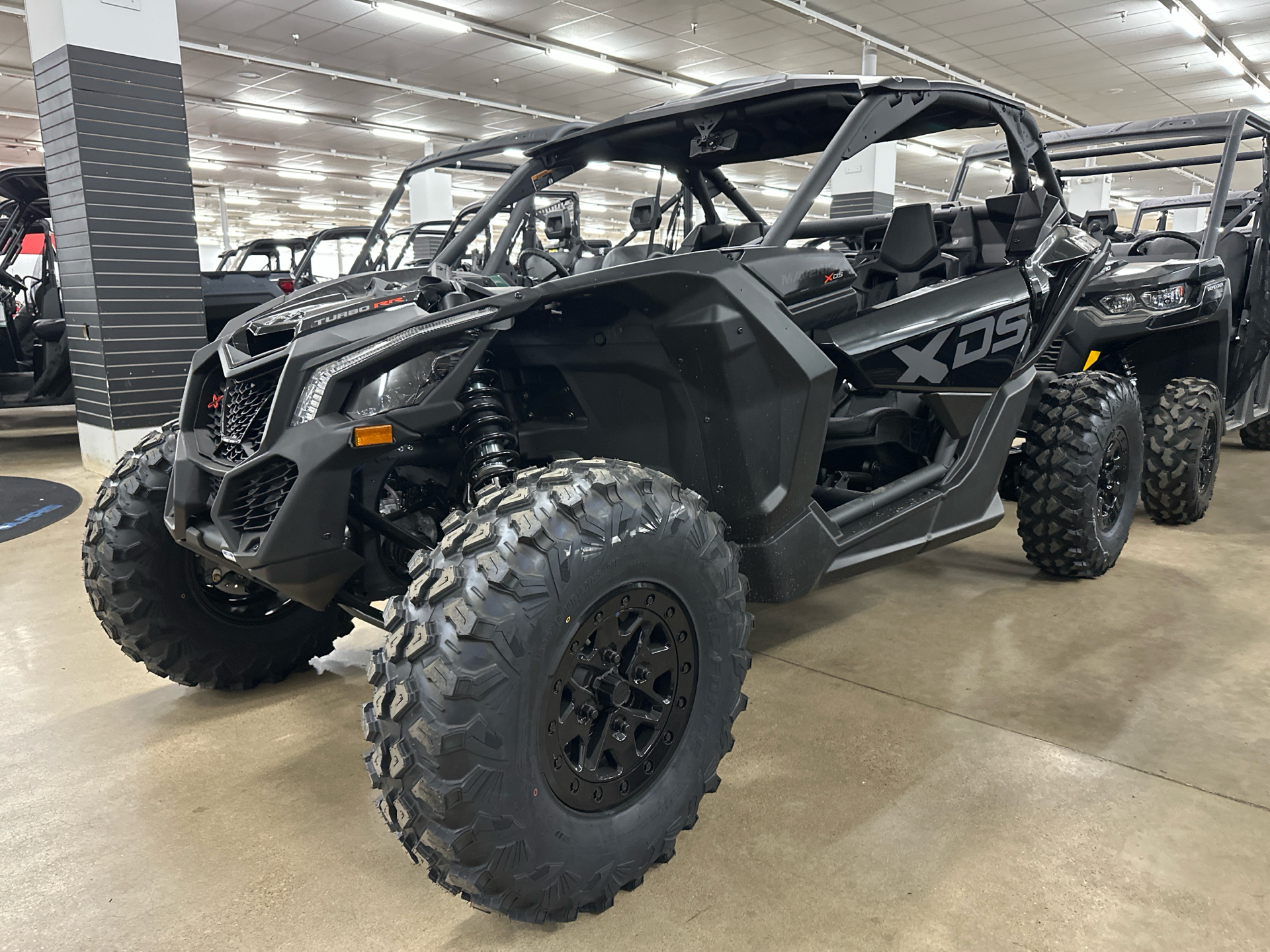 2025 Can-Am Maverick X3 X DS Turbo RR in Columbia, Tennessee - Photo 1