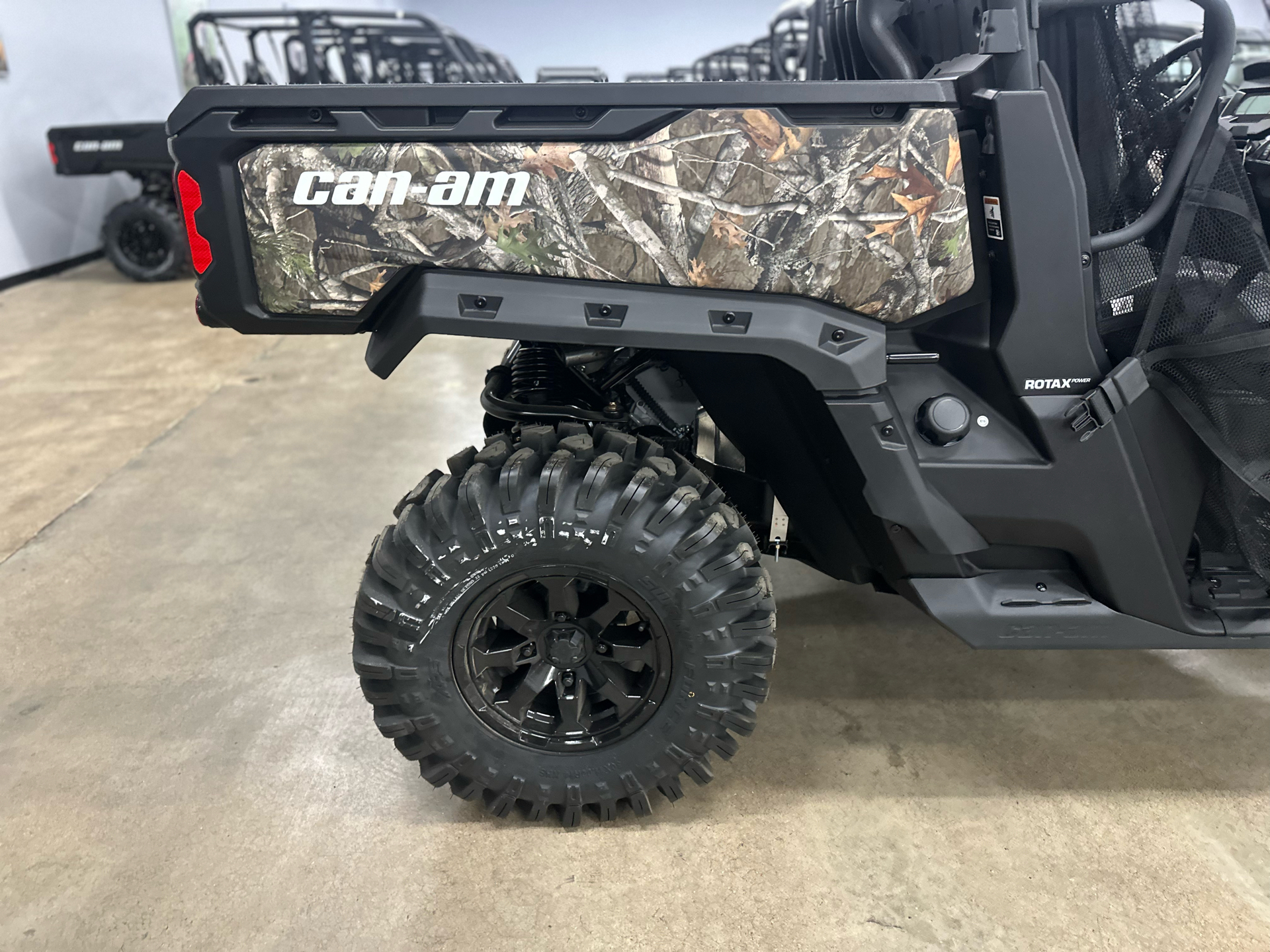 2025 Can-Am Defender X MR in Columbia, Tennessee - Photo 6