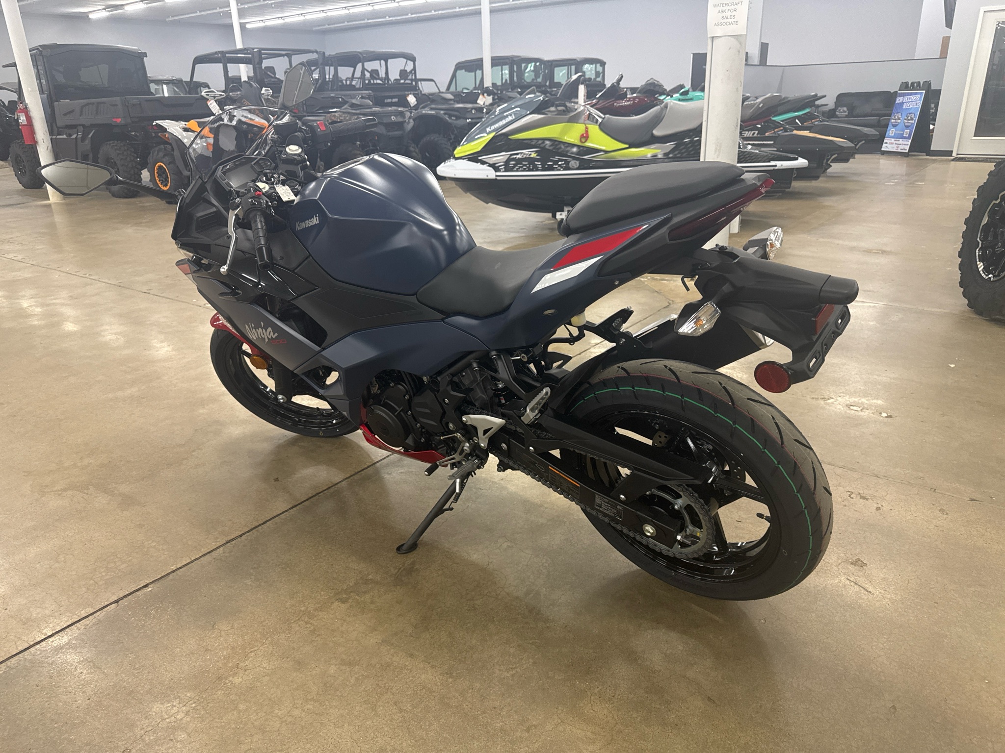 2026 Kawasaki Ninja® 500 ABS 3