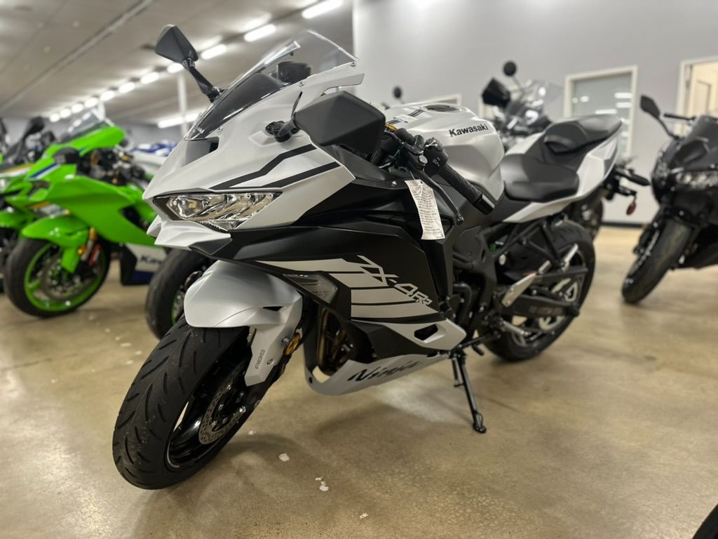 2025 Kawasaki Ninja ZX-4RR ABS in Columbia, Tennessee - Photo 1