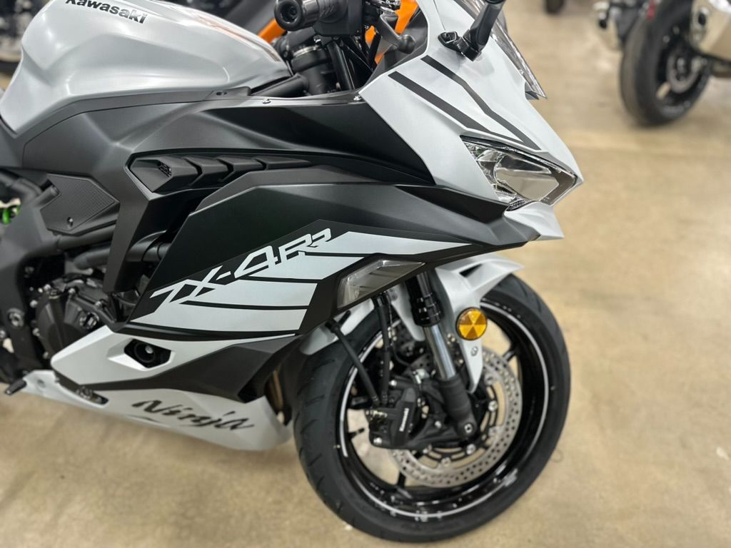 2025 Kawasaki Ninja ZX-4RR ABS in Columbia, Tennessee - Photo 3