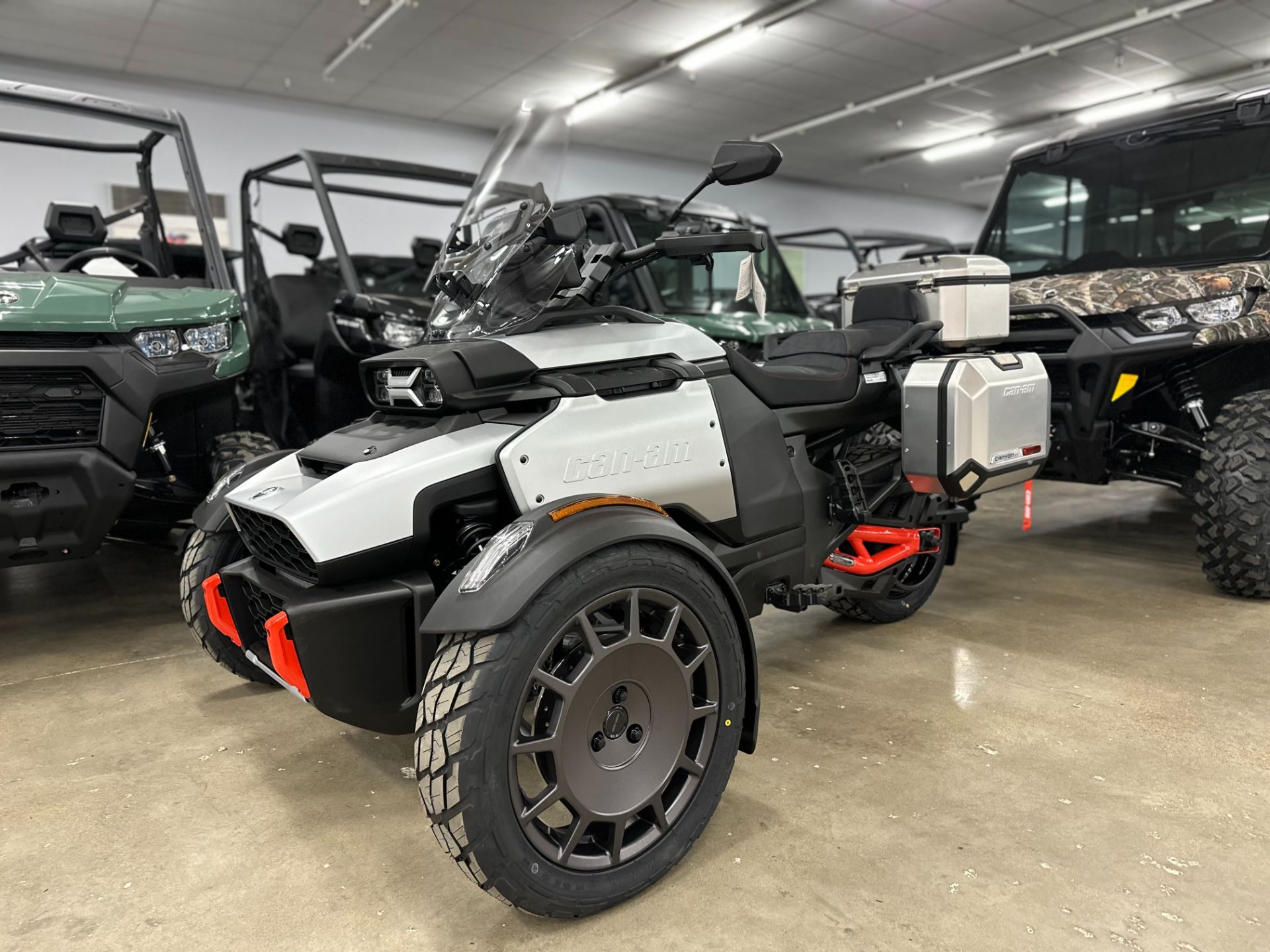 New 2025 Can-Am Canyon XT, Columbia TN | Specs, Price, Photos