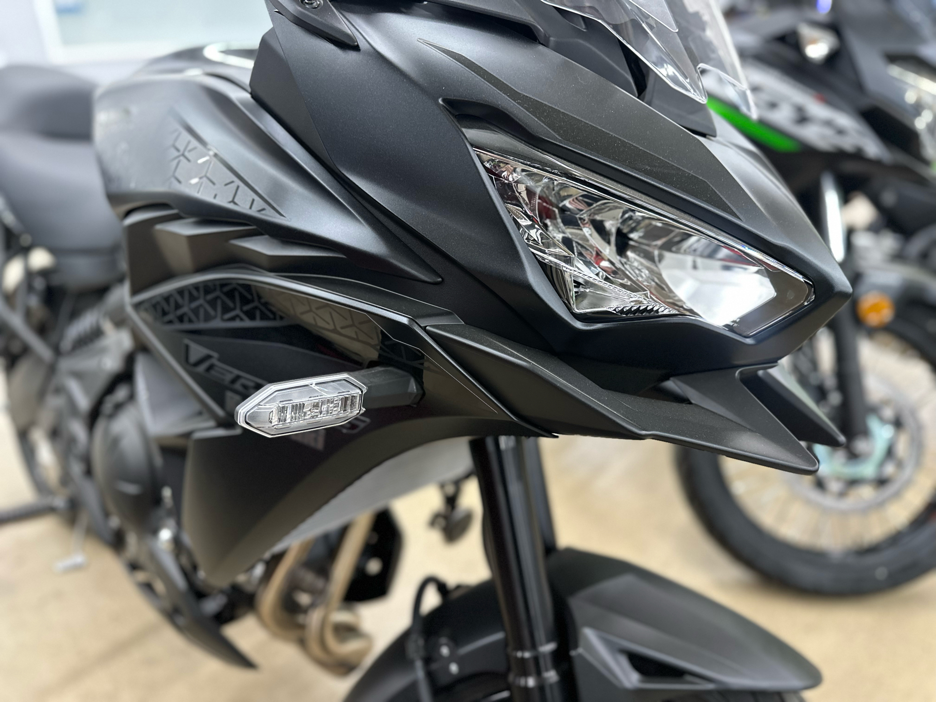 2023 Kawasaki Versys 650 LT in Columbia, Tennessee - Photo 2