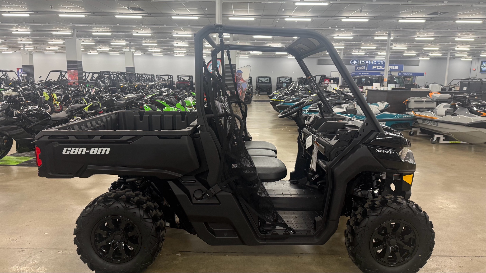 2026 Can-Am Defender DPS HD9