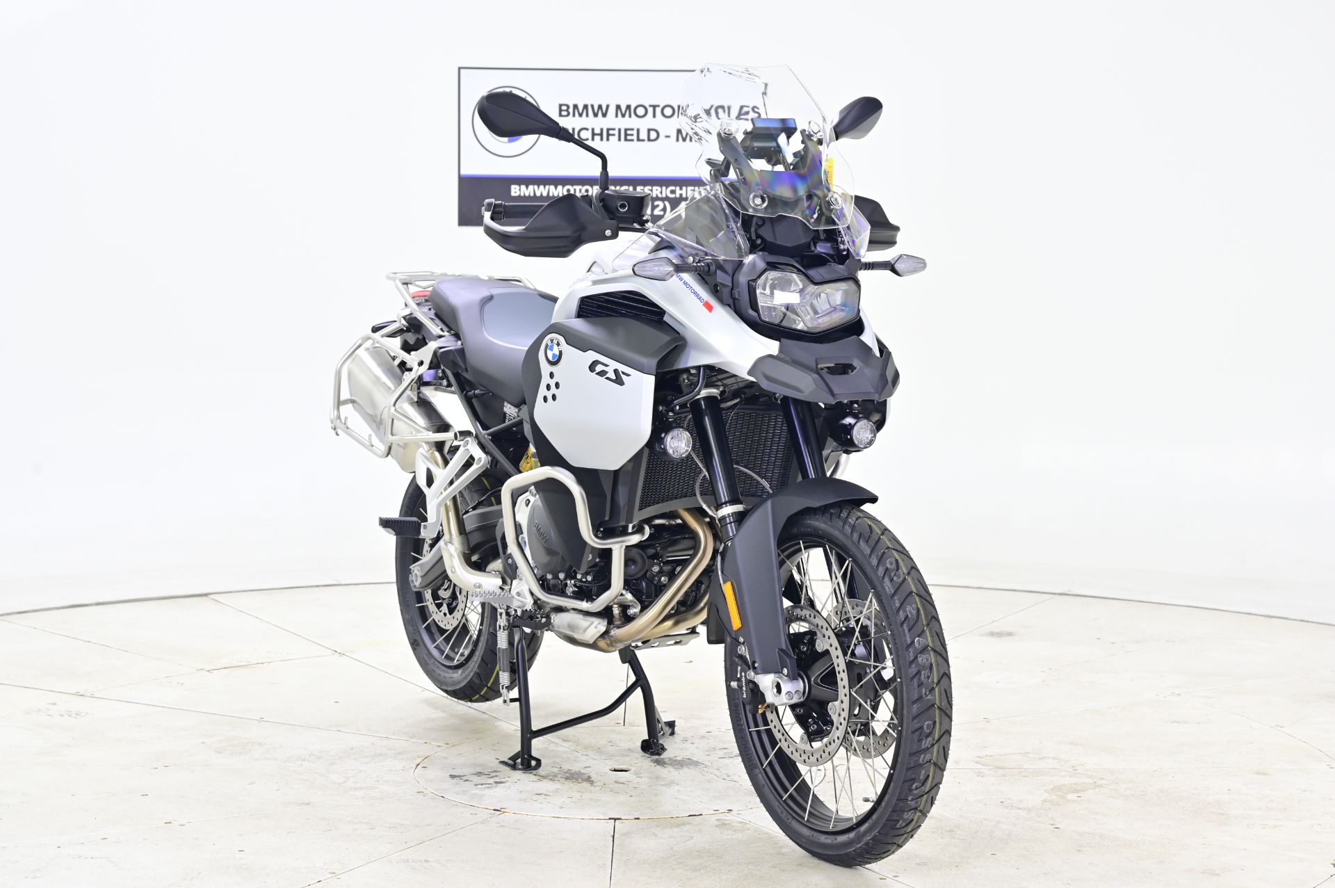 2024 BMW F 900 GS Adventure in Richfield, Minnesota - Photo 2