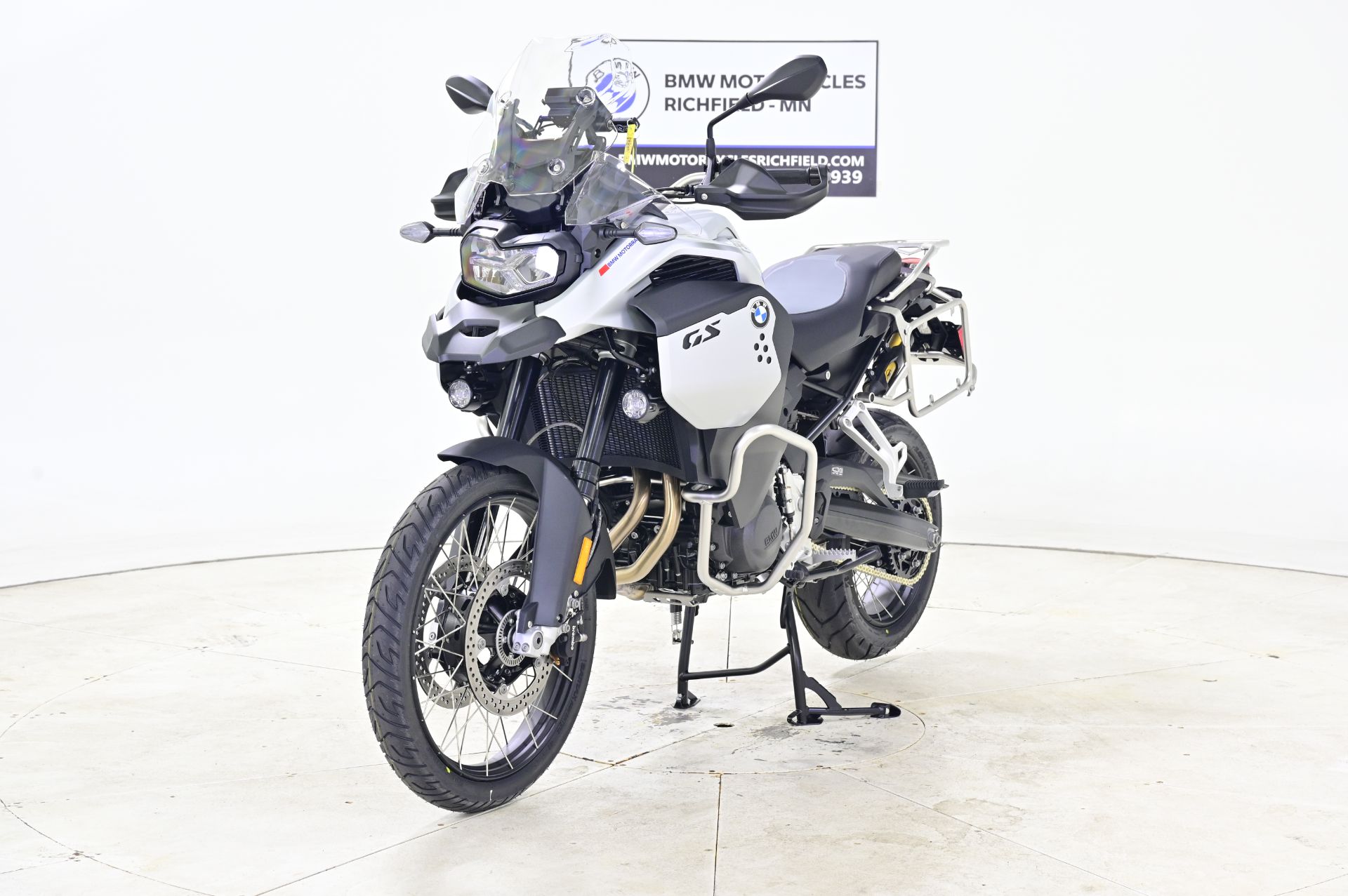 2024 BMW F 900 GS Adventure in Richfield, Minnesota - Photo 4