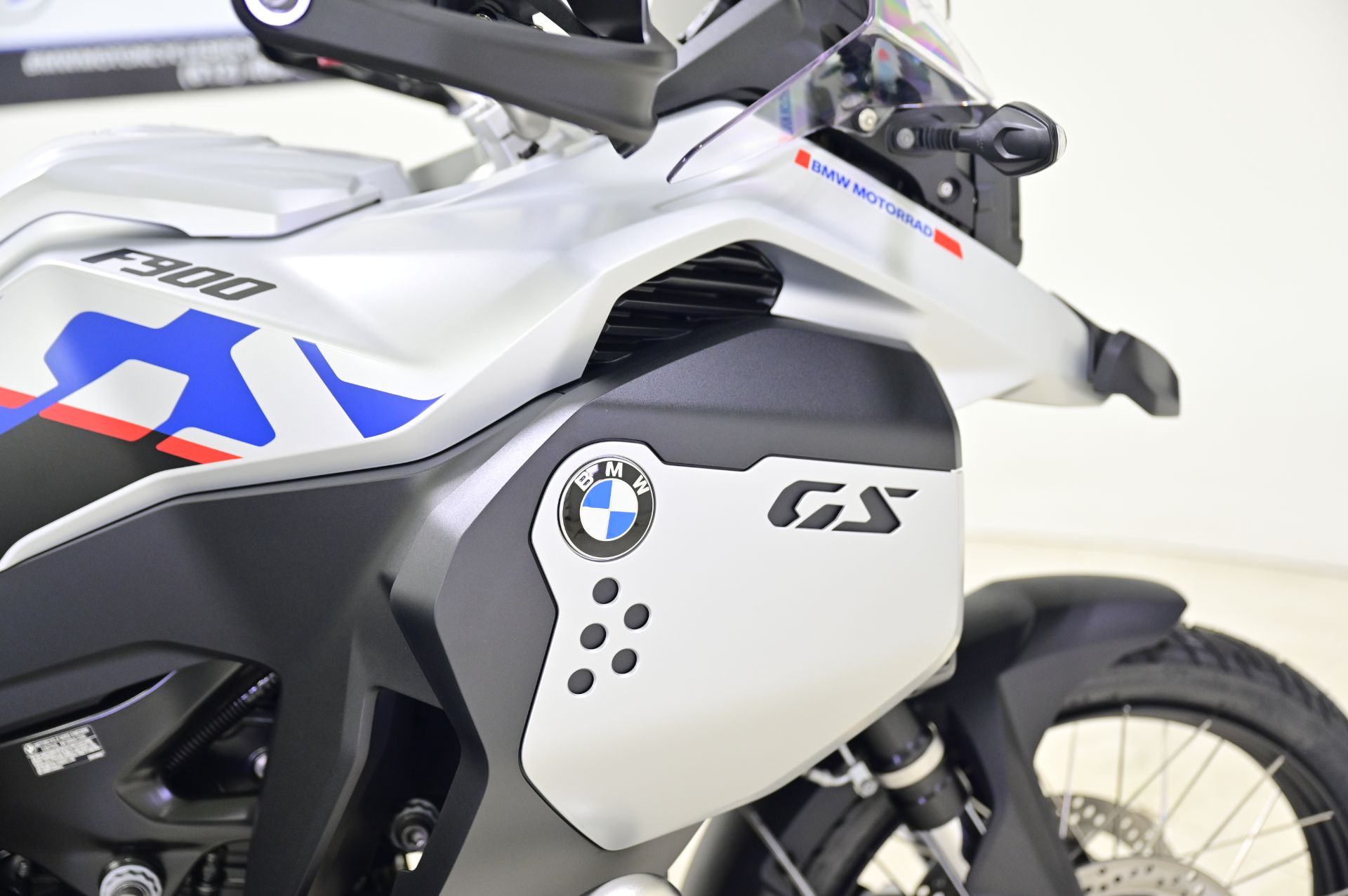 2024 BMW F 900 GS Adventure in Richfield, Minnesota - Photo 19