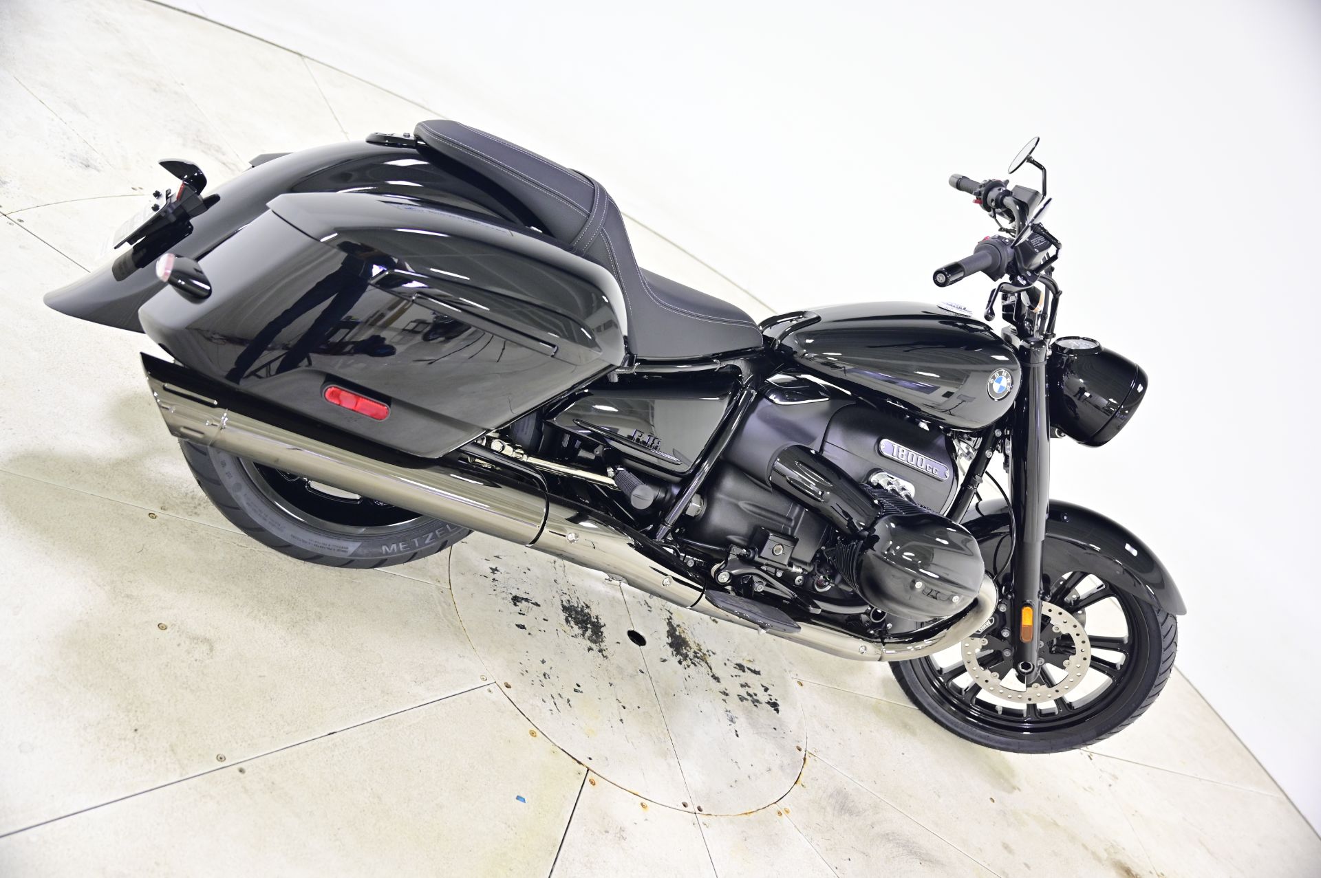 2024 BMW R 18 Roctane in Richfield, Minnesota - Photo 9