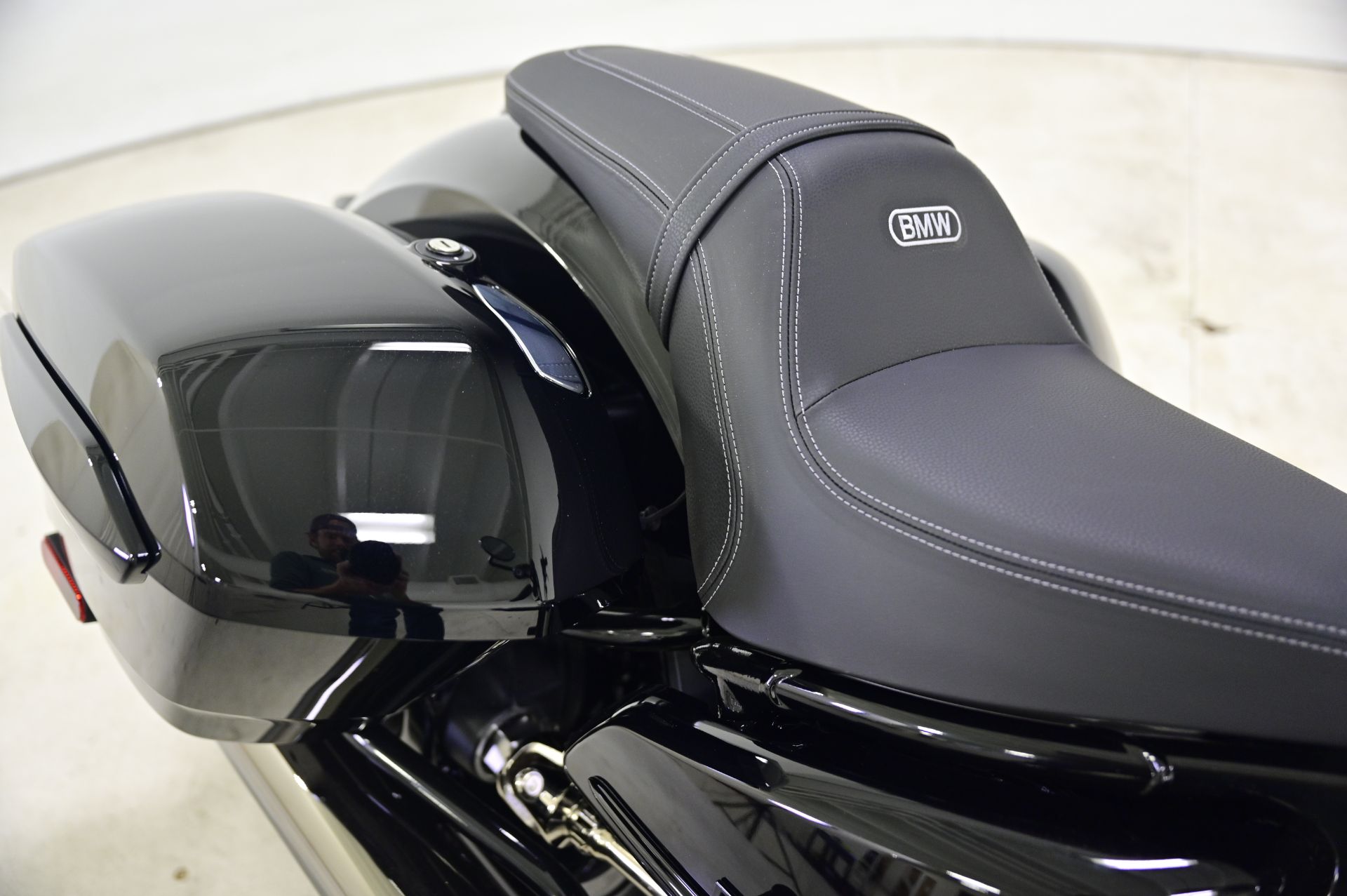 2024 BMW R 18 Roctane in Richfield, Minnesota - Photo 14