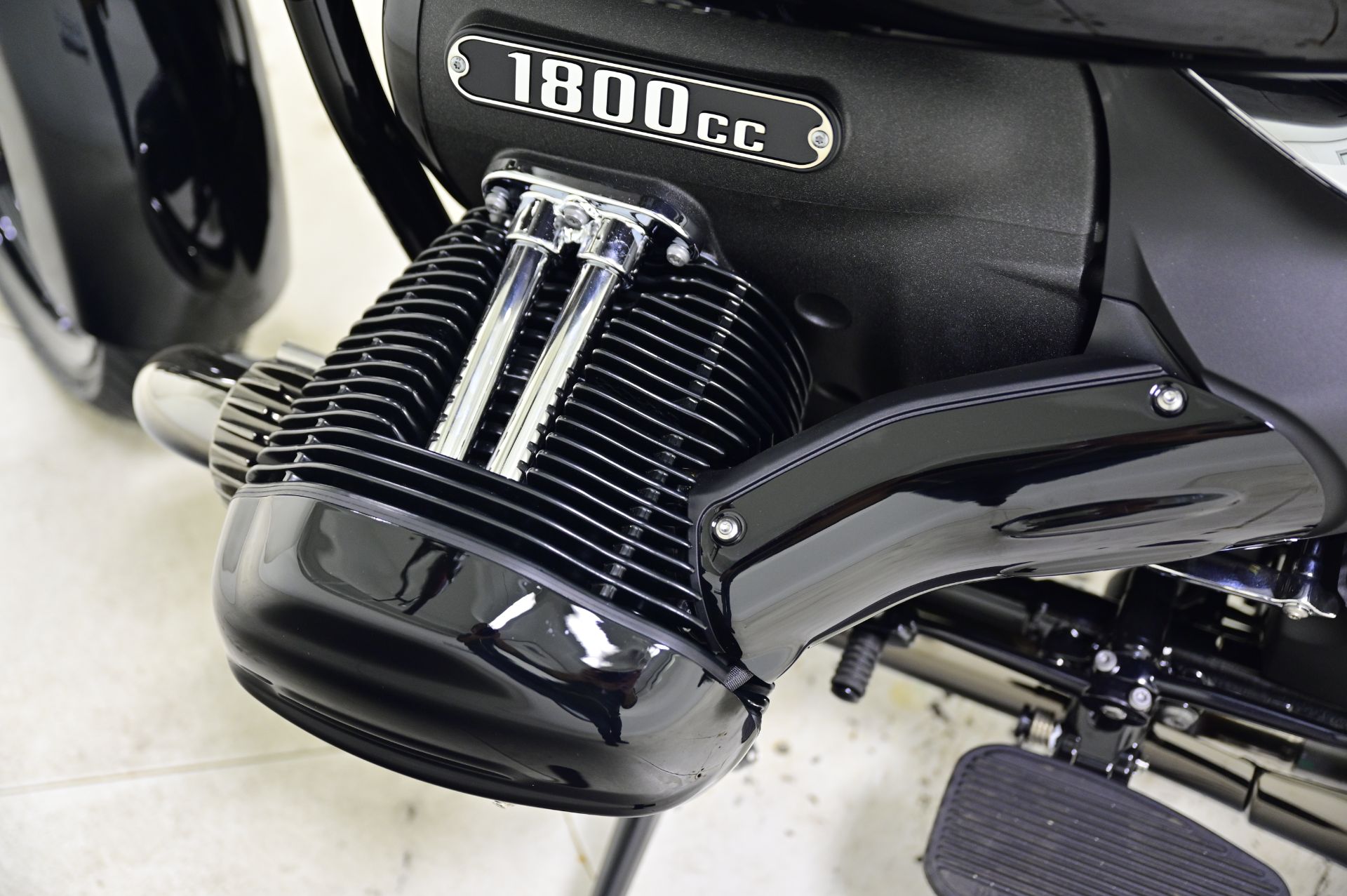 2024 BMW R 18 Roctane in Richfield, Minnesota - Photo 26