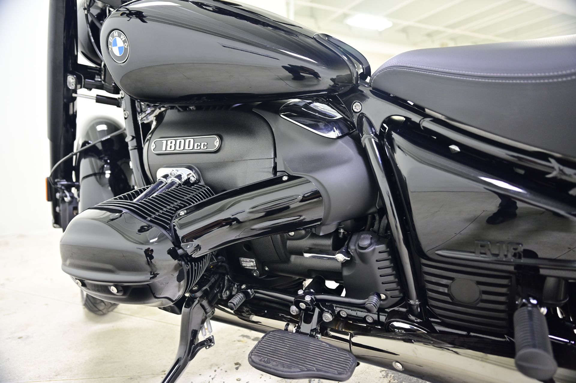 2024 BMW R 18 Roctane in Richfield, Minnesota - Photo 27