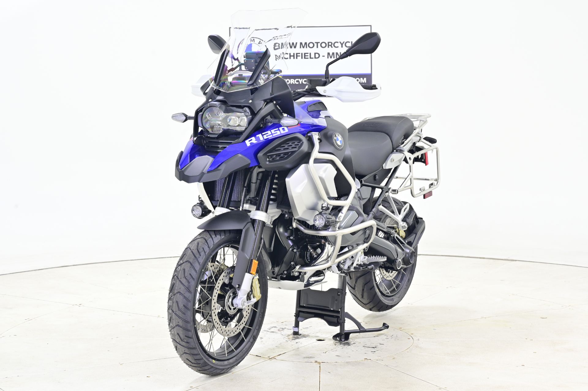2024 BMW R 1250 GS Adventure in Richfield, Minnesota - Photo 4