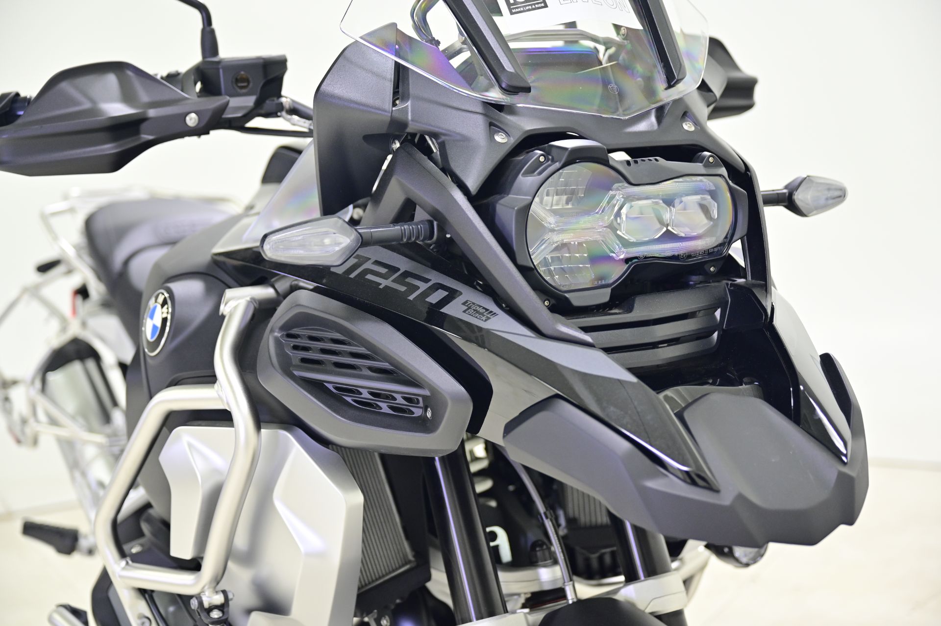 2024 BMW R 1250 GS Adventure in Richfield, Minnesota - Photo 14