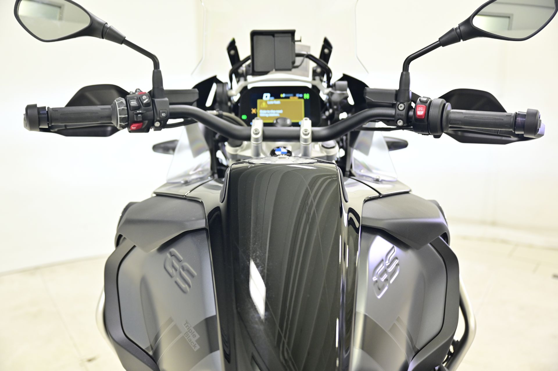 2024 BMW R 1250 GS Adventure in Richfield, Minnesota - Photo 21