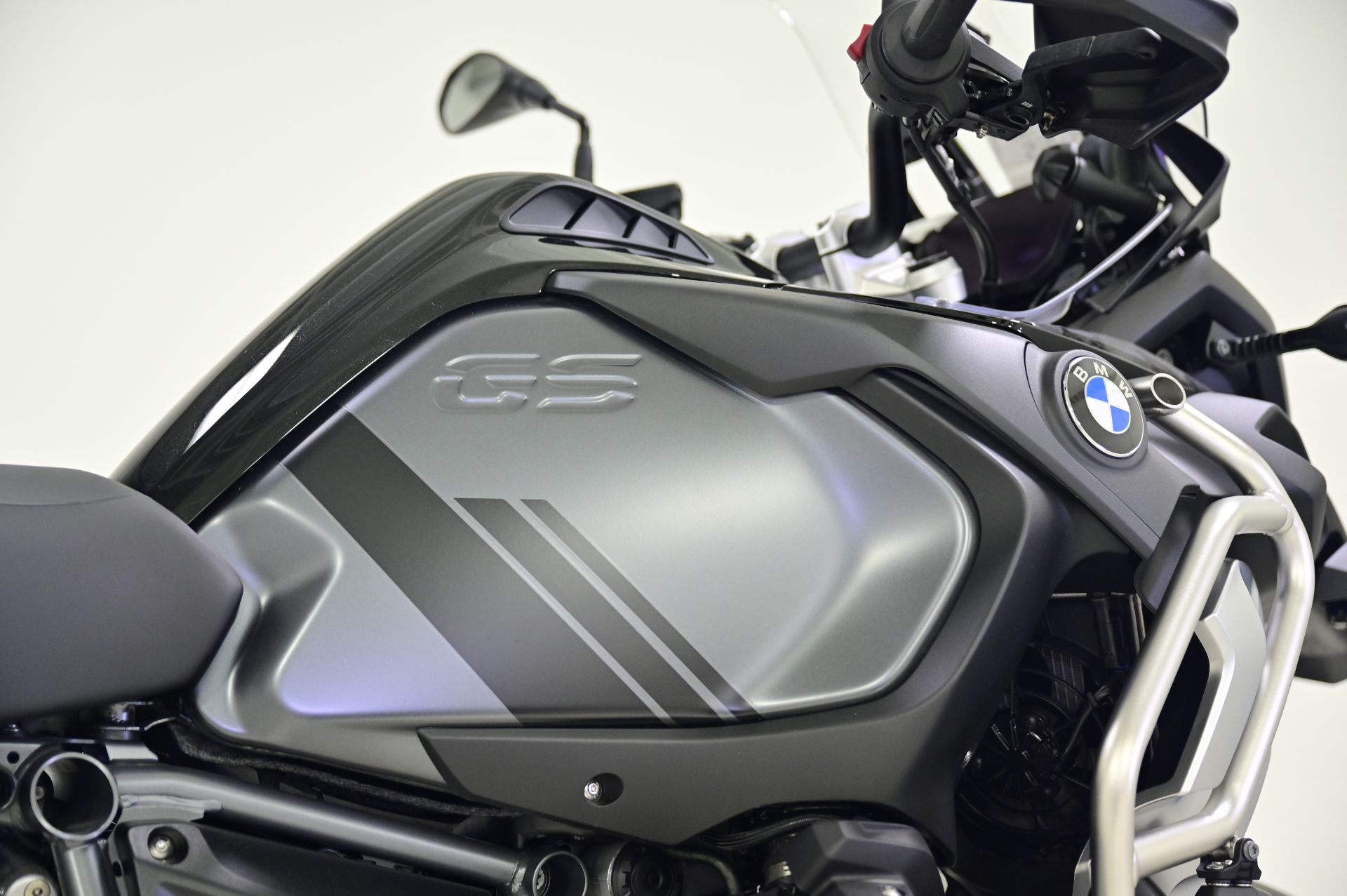 2024 BMW R 1250 GS Adventure in Richfield, Minnesota - Photo 26