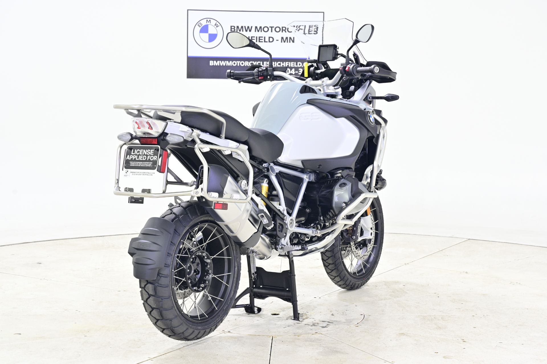 2024 BMW R 1250 GS Adventure in Richfield, Minnesota - Photo 8