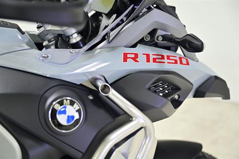 2024 BMW R 1250 GS Adventure in Richfield, Minnesota - Photo 16