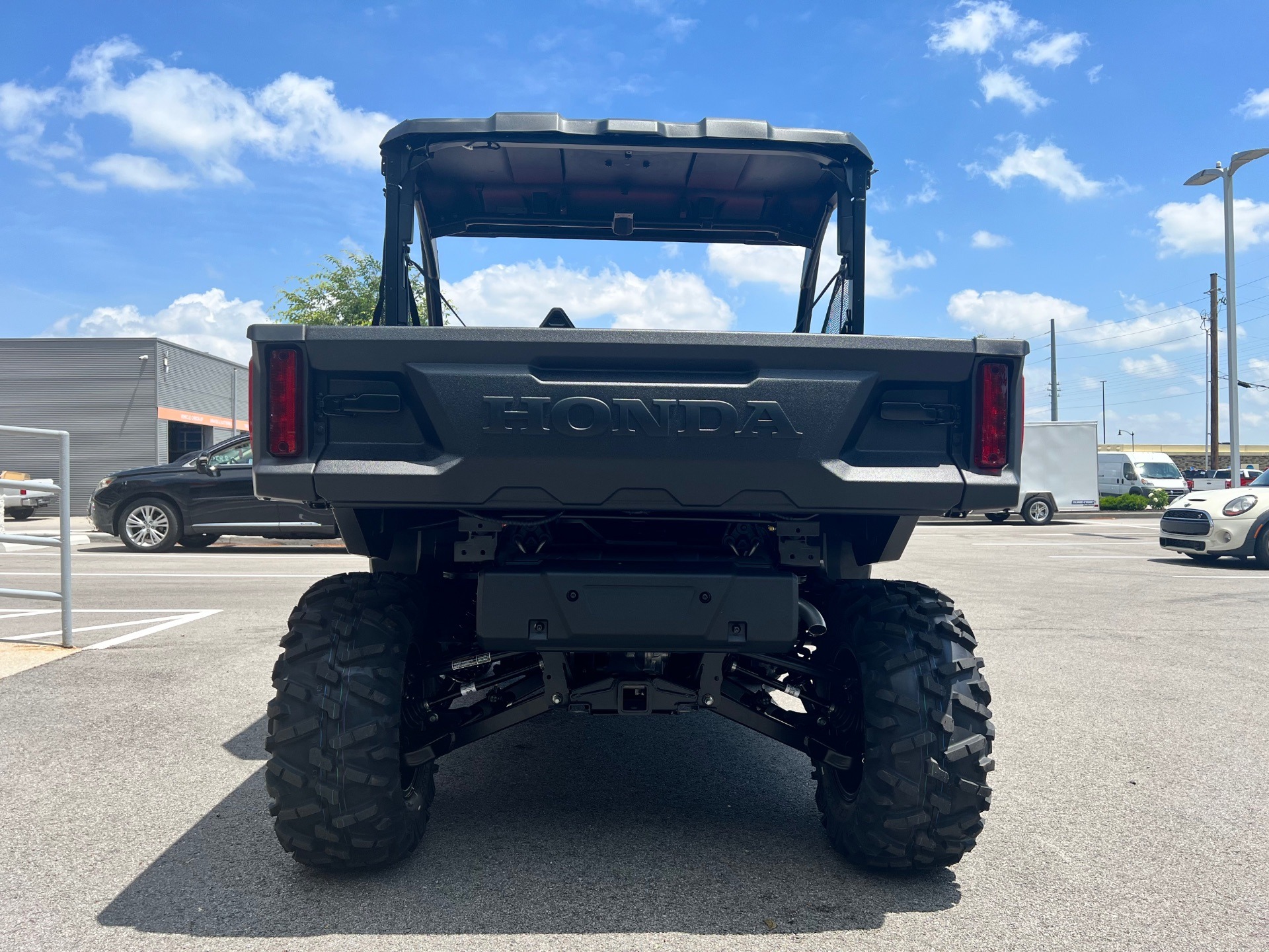 2026 Honda Pioneer 1000 Deluxe 8