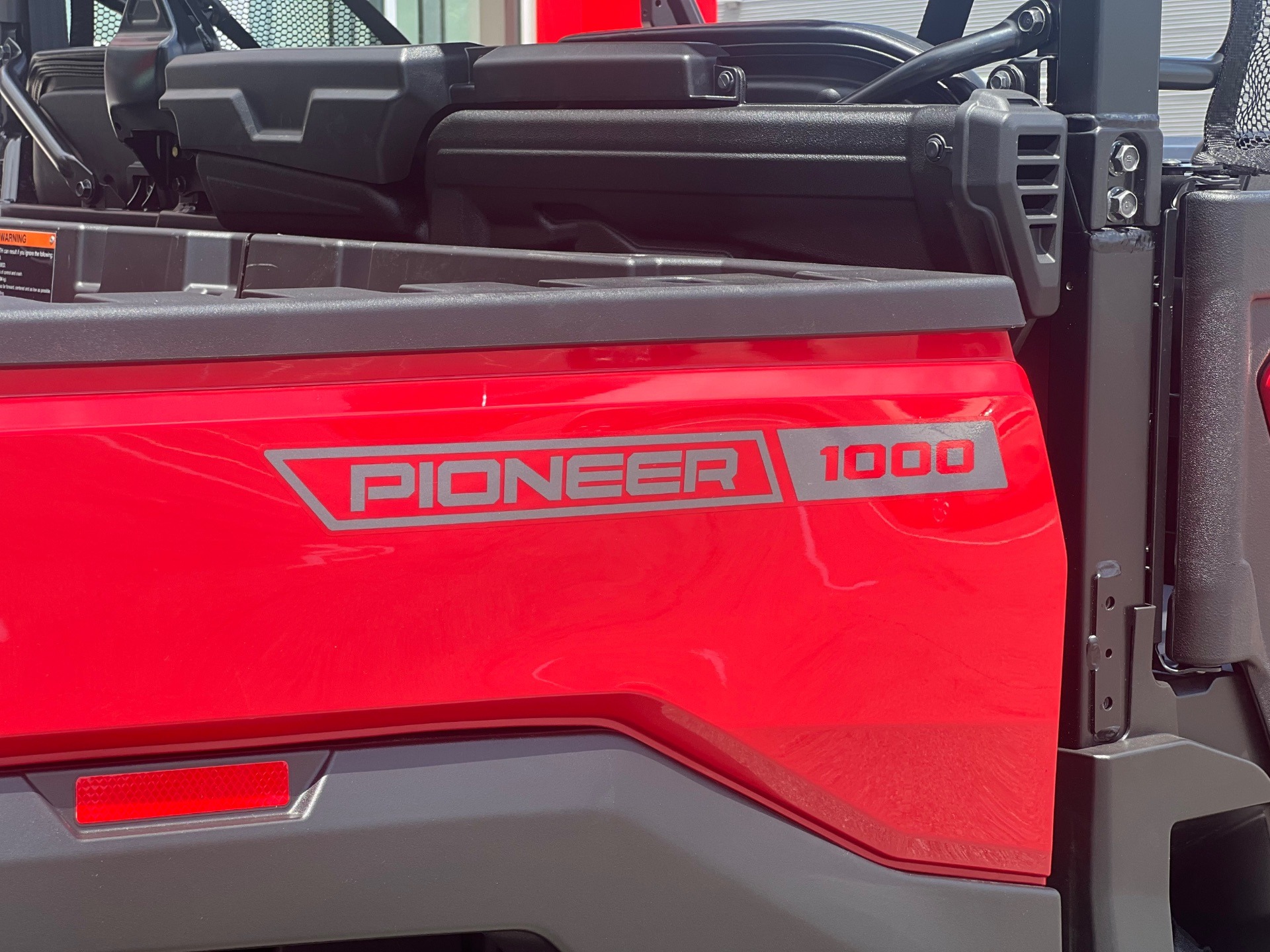 2026 Honda Pioneer 1000 Deluxe 9