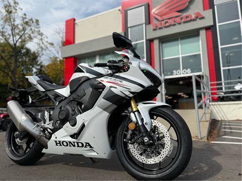 2026 Honda CBR1000RR, Indianapolis IN | Specs, Price | New Pearl