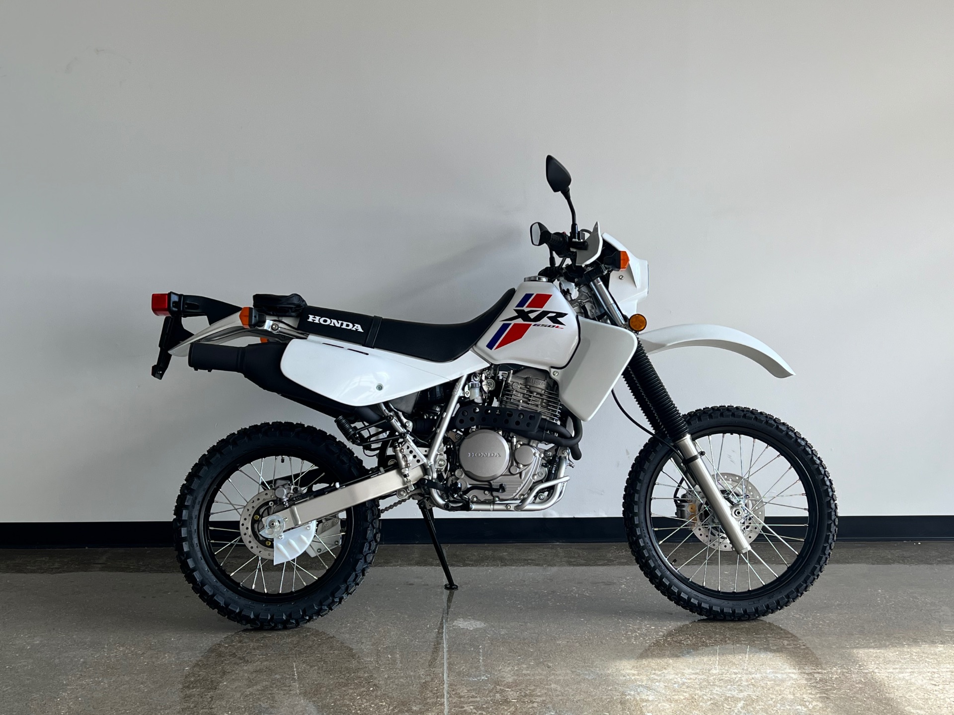 Engine Honda Crf 650l New 2025 Honda XR650L, Indianapolis IN Specs