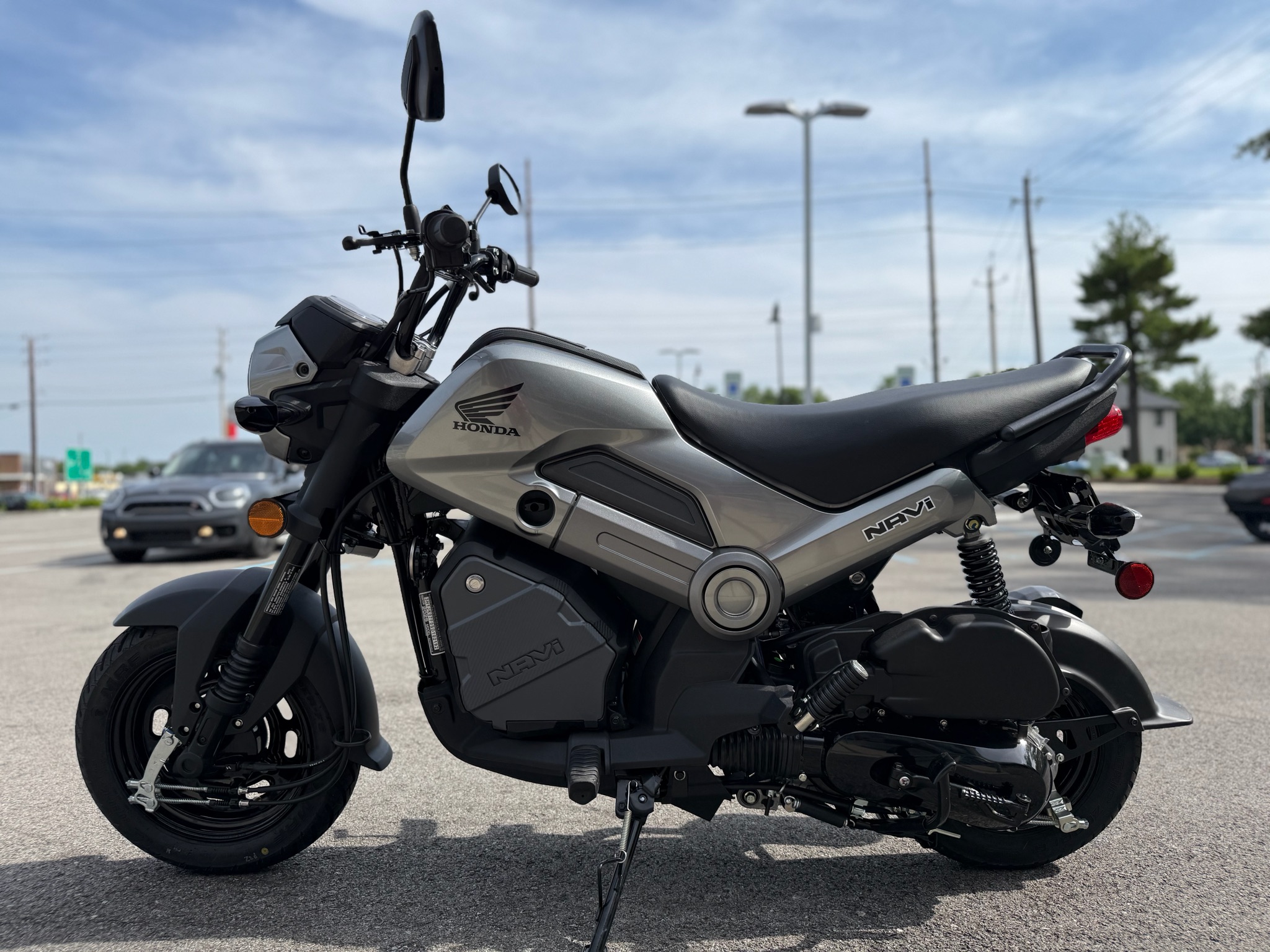 2025 Honda Navi 5
