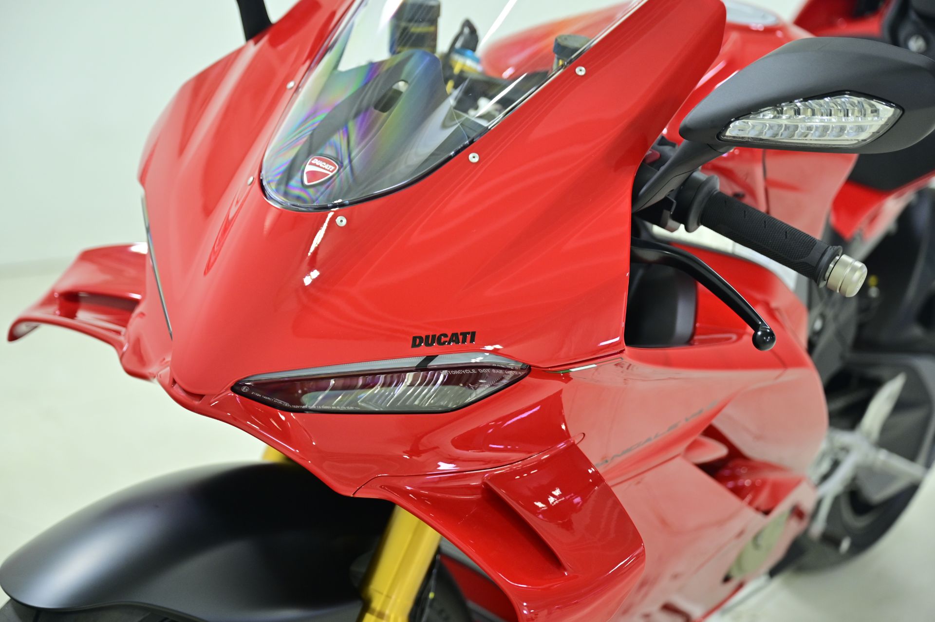 2025 Ducati Panigale V4 S in Richfield, Minnesota - Photo 2