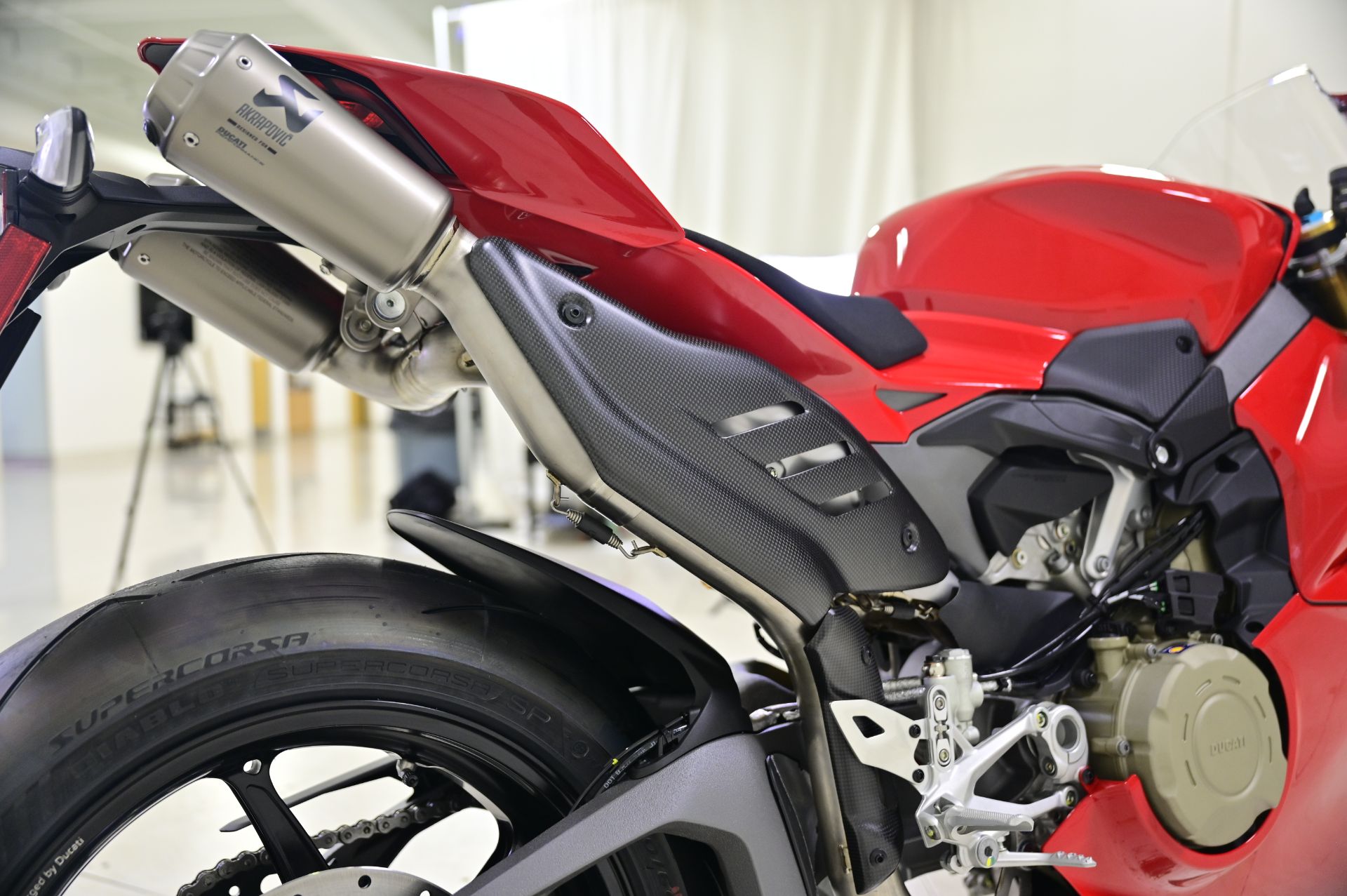 2025 Ducati Panigale V4 S in Richfield, Minnesota - Photo 12