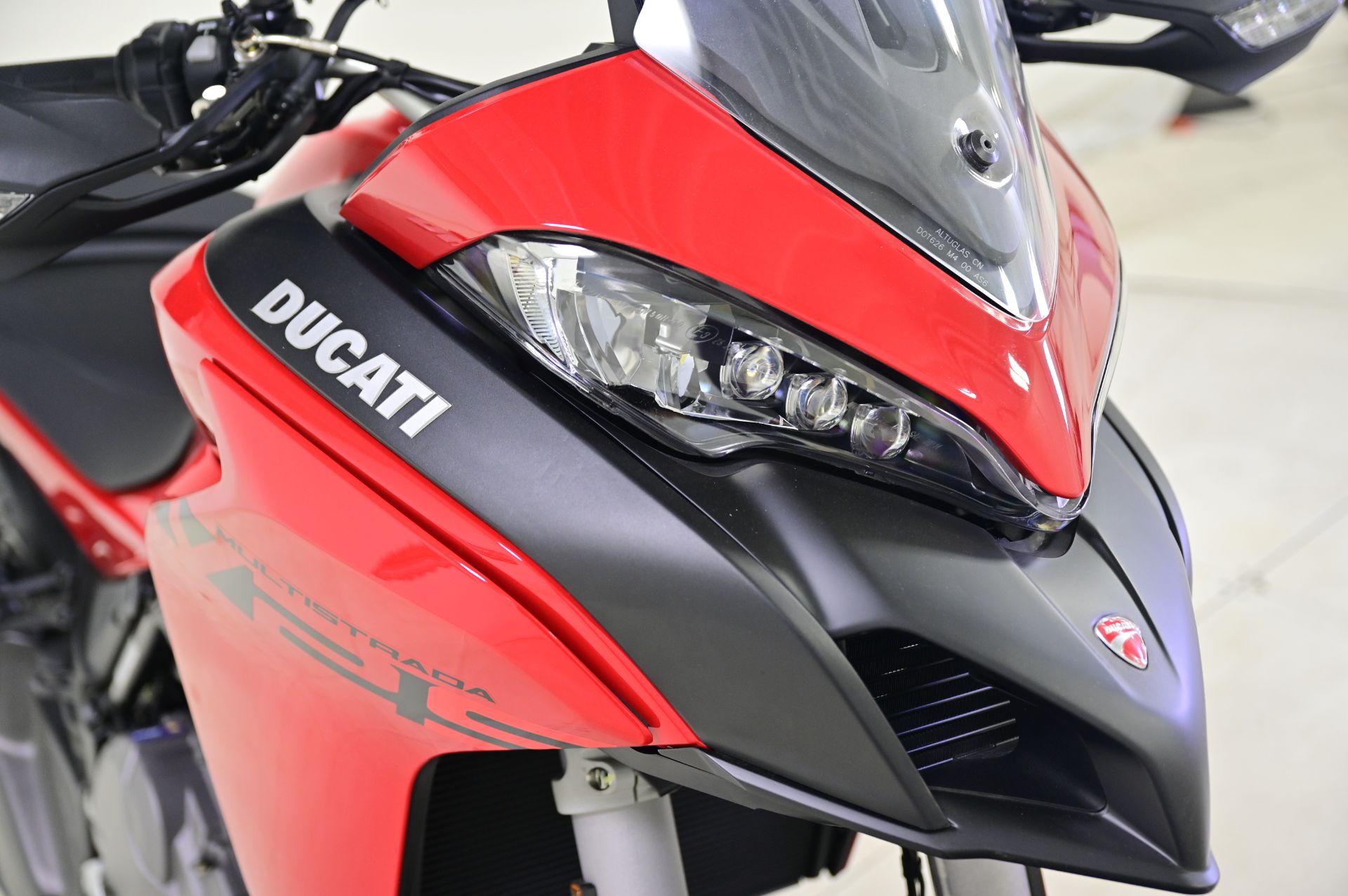 2024 Ducati Multistrada V2 S in Richfield, Minnesota - Photo 19