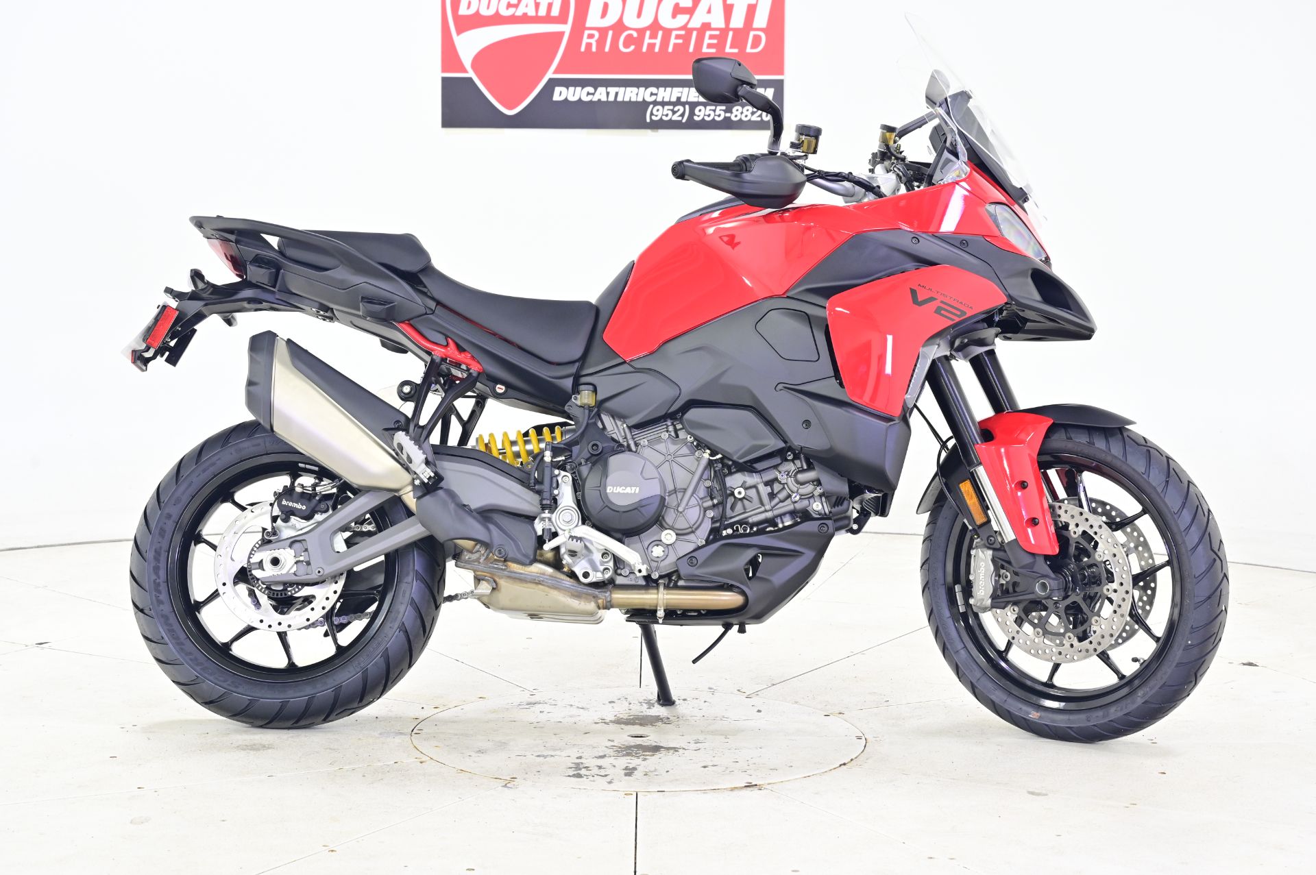 New 2025 Ducati Multistrada V2, Richfield MN | Specs, Price