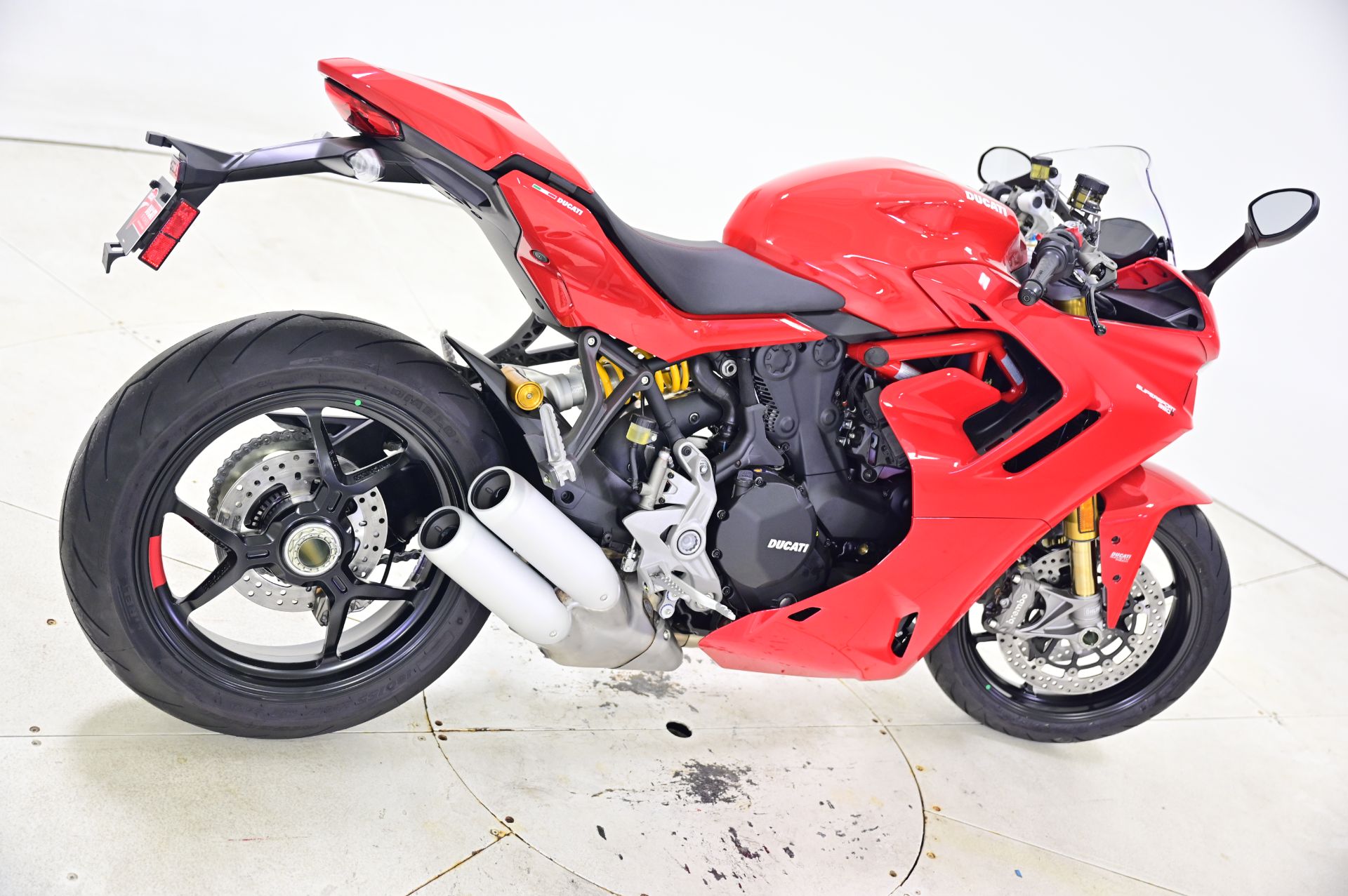 2024 Ducati SuperSport 950 S in Richfield, Minnesota - Photo 9