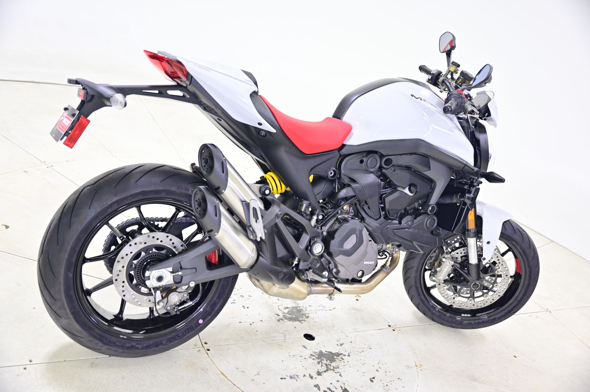 2024 Ducati Monster + in Richfield, Minnesota - Photo 9