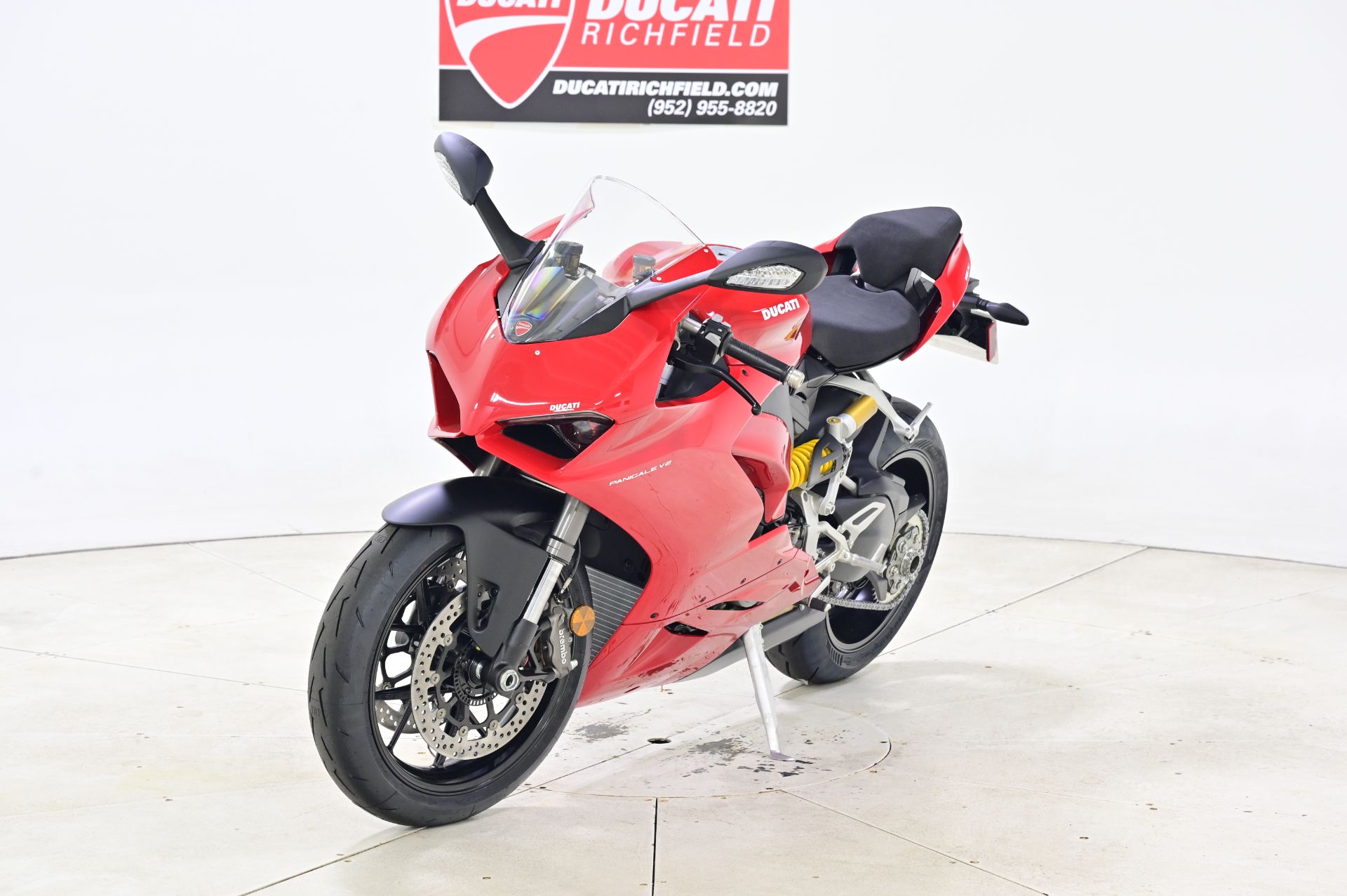 2024 Ducati Panigale V2 in Richfield, Minnesota - Photo 4