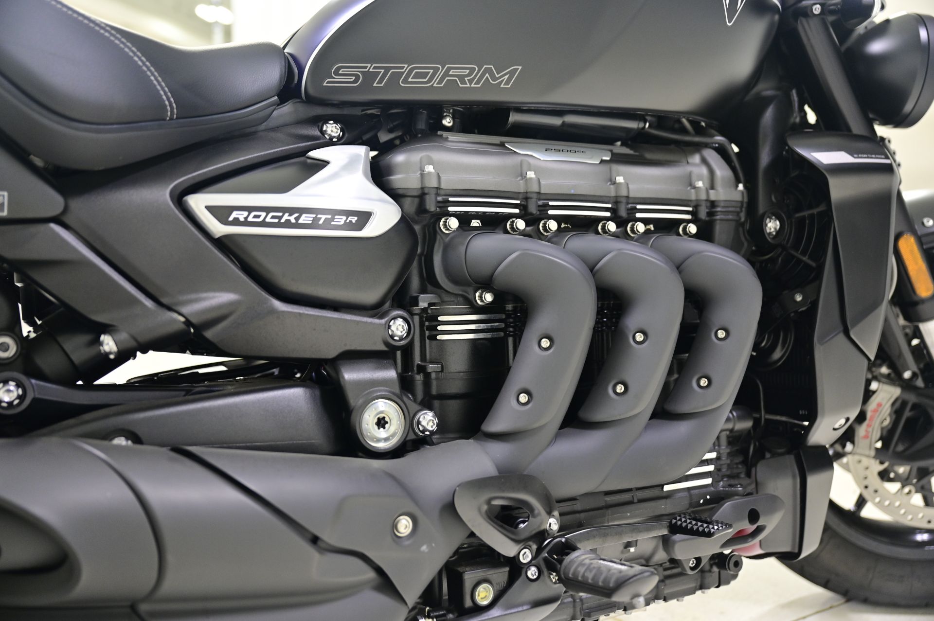 2025 Triumph Rocket 3 Storm R in Richfield, Minnesota - Photo 12