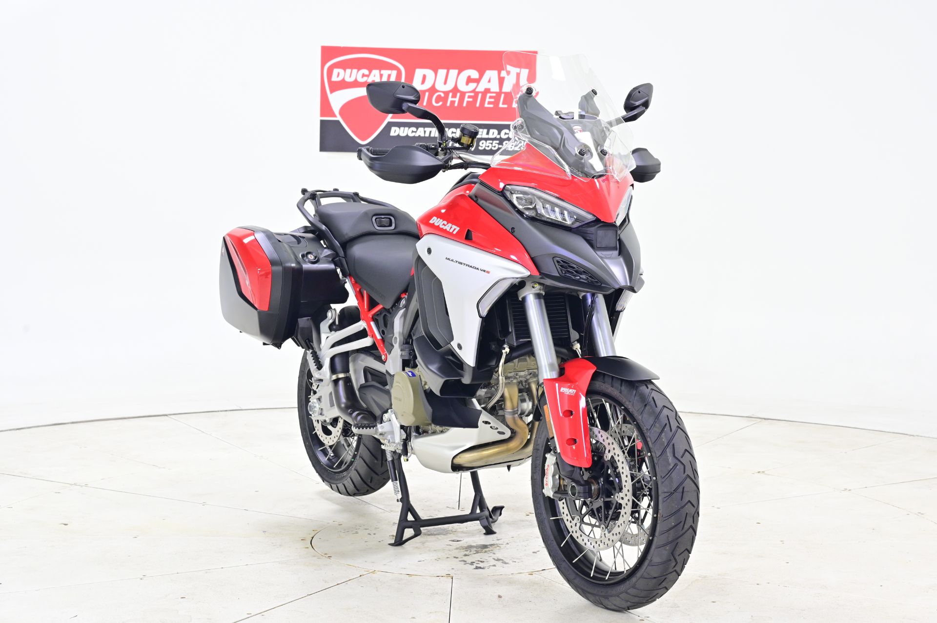 2024 Ducati Multistrada V4 S Travel & Radar Spoked Wheels in Richfield, Minnesota - Photo 2