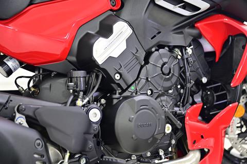 2024 Ducati Diavel V4 in Richfield, Minnesota - Photo 18