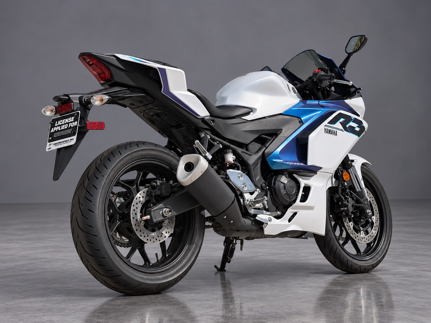 2025 Yamaha YZF-R3 3