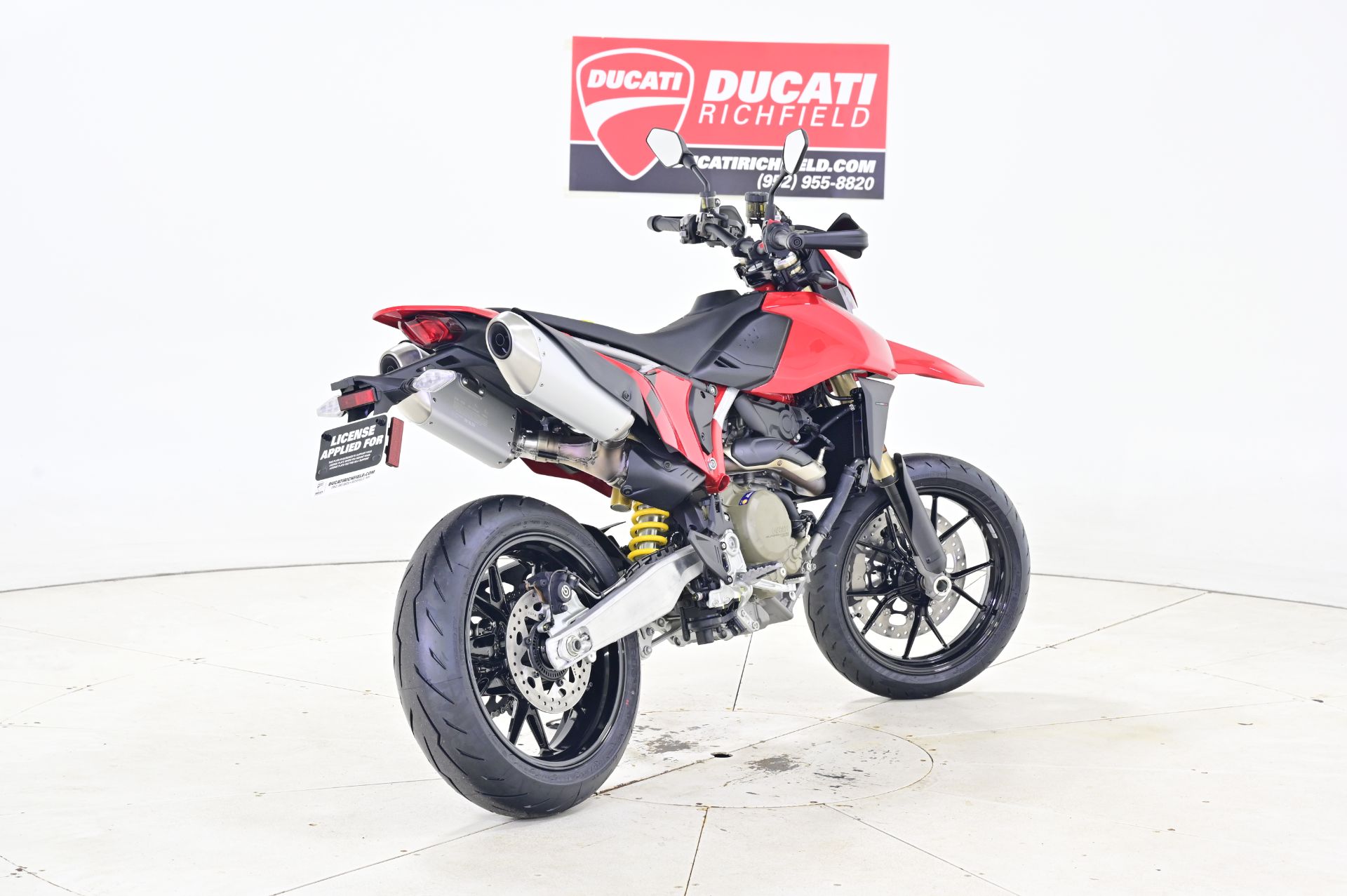 2025 Ducati Hypermotard 698 Mono in Richfield, Minnesota - Photo 4